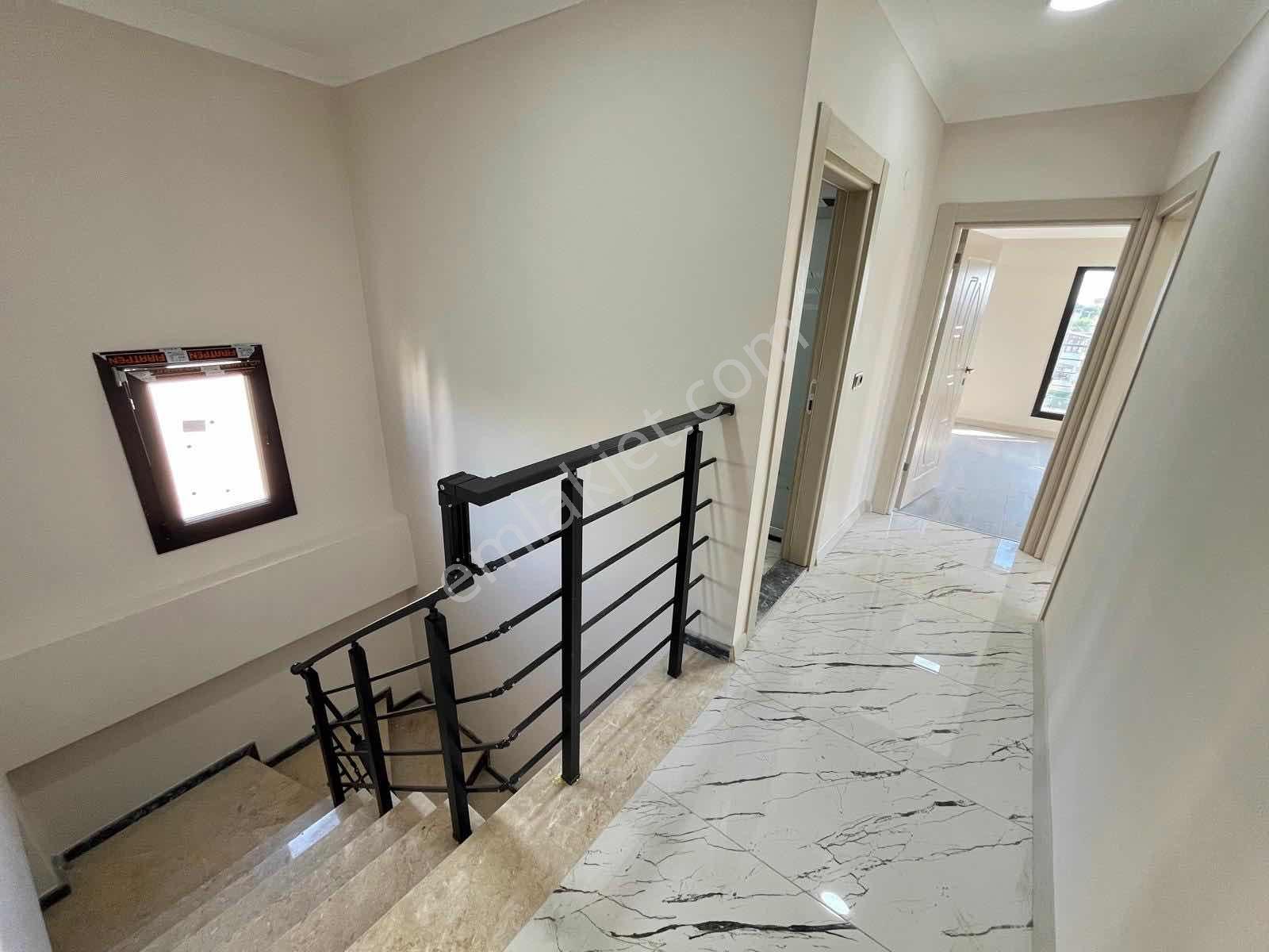 #mega Yapı# Kapalı Mutfaklı Denize Yakın Özel Tasarım 4+1 - Görsel 21