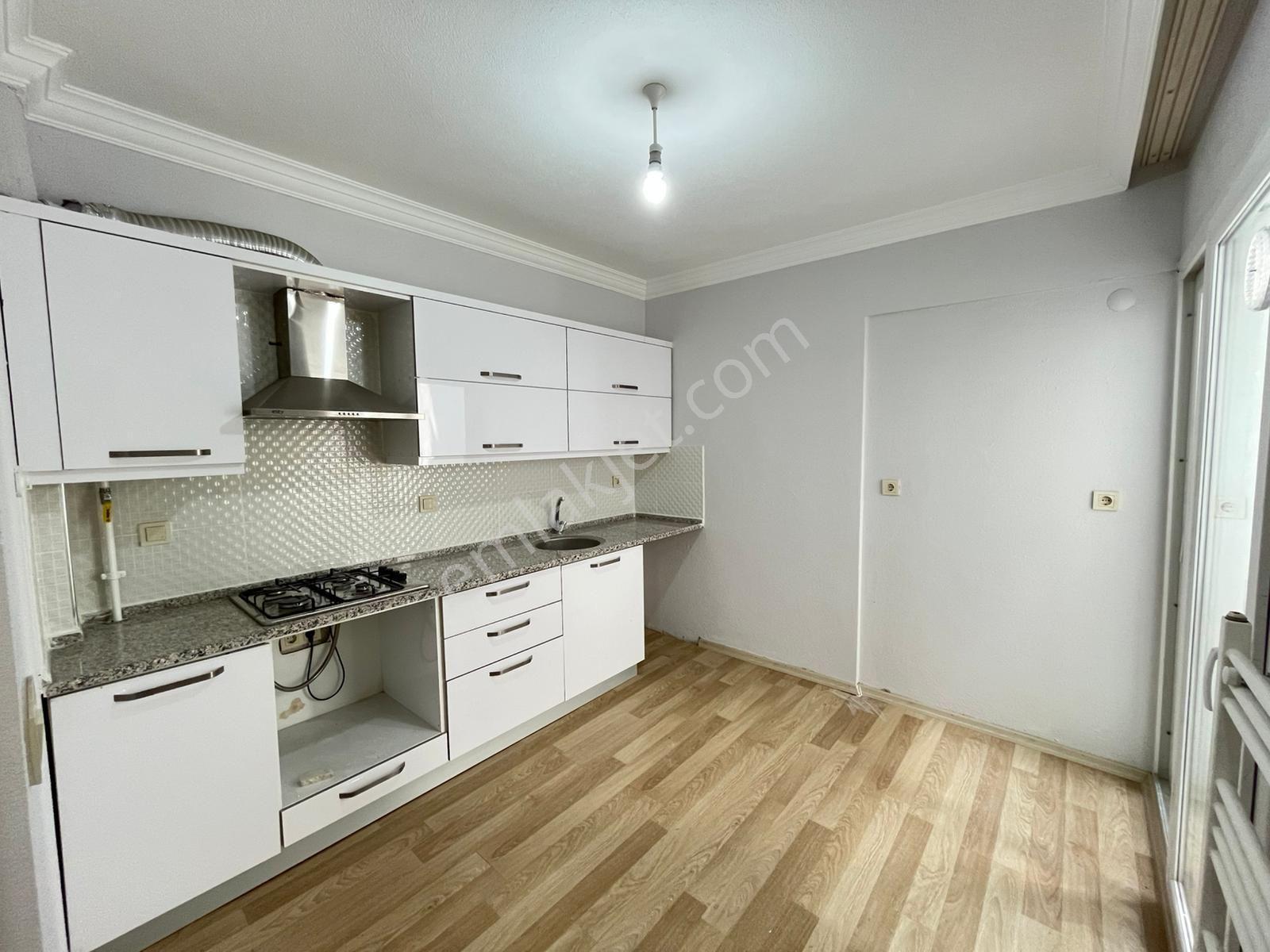 Aydoğdu Mahallesi Merkezi Konum Da Kiralık 3+1 Doğalgazlı Daire - Görsel 9