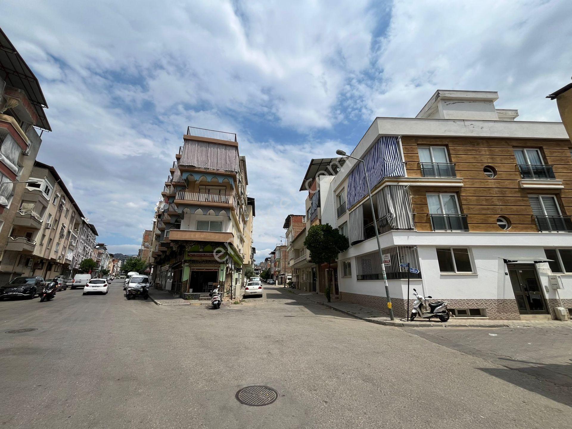 Aydoğdu Mahallesi Merkezi Konum Da Kiralık 3+1 Doğalgazlı Daire - Görsel 3