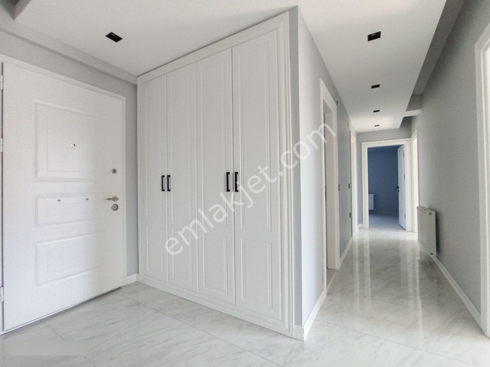 Truva/ahmet'ten Çobanlı Tramvay Durağında Kiralık Lüks 3+1 Daire - Görsel 12