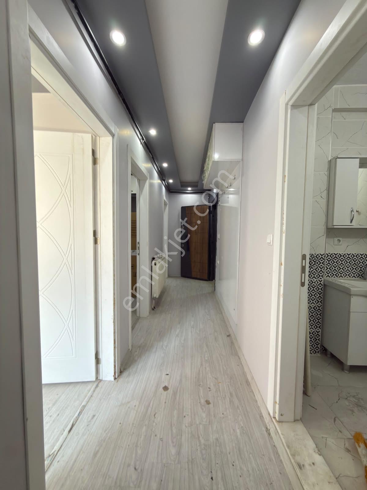 Turgutlu Subaşı Mh. Köşe 2+1 Satılık Asansörlü Otoparklı - Görsel 3