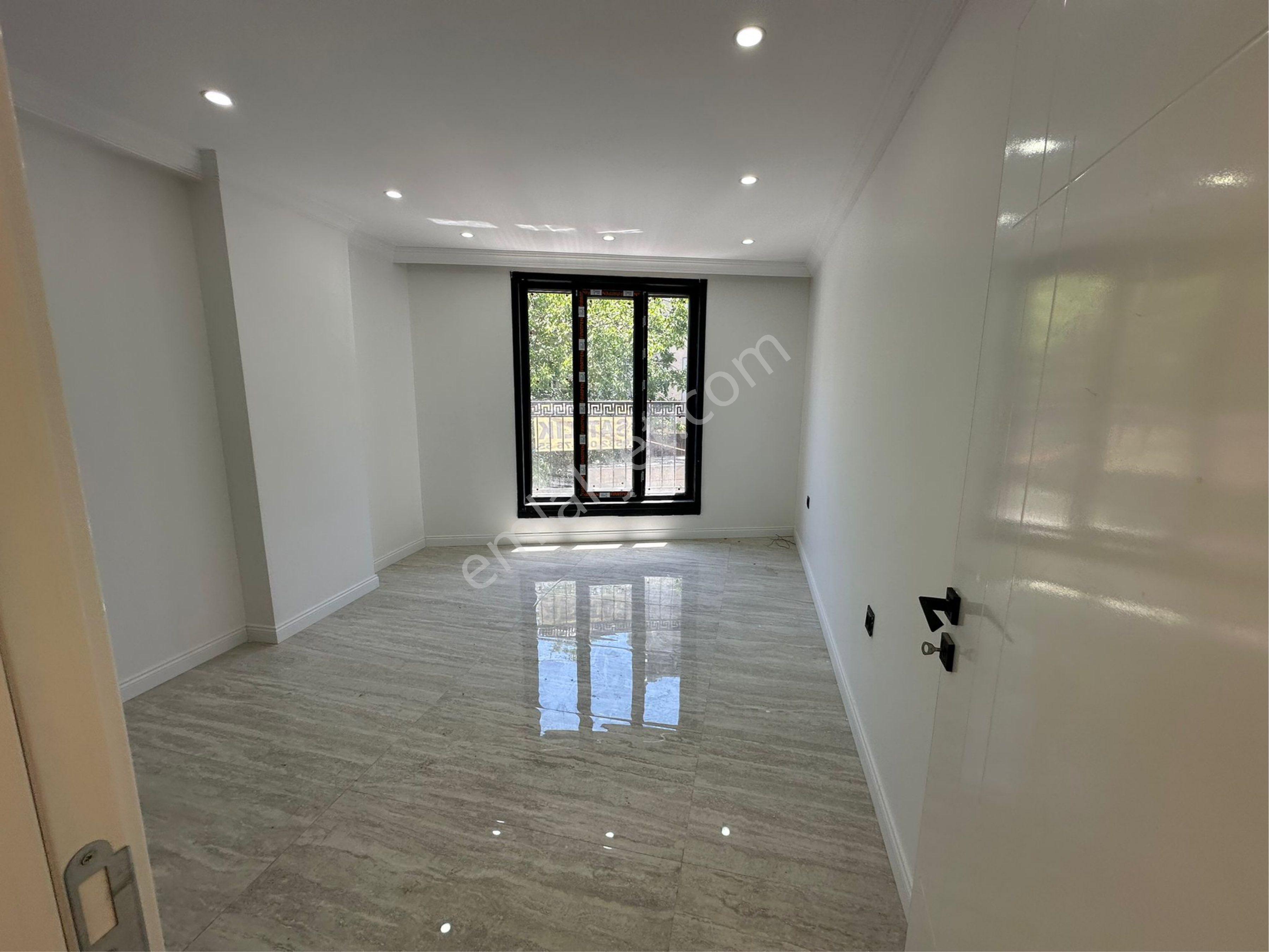 50. Yıl Mhl Satılık Köşe Başı Daire A Cadde Üstü Balkonlu - Görsel 11