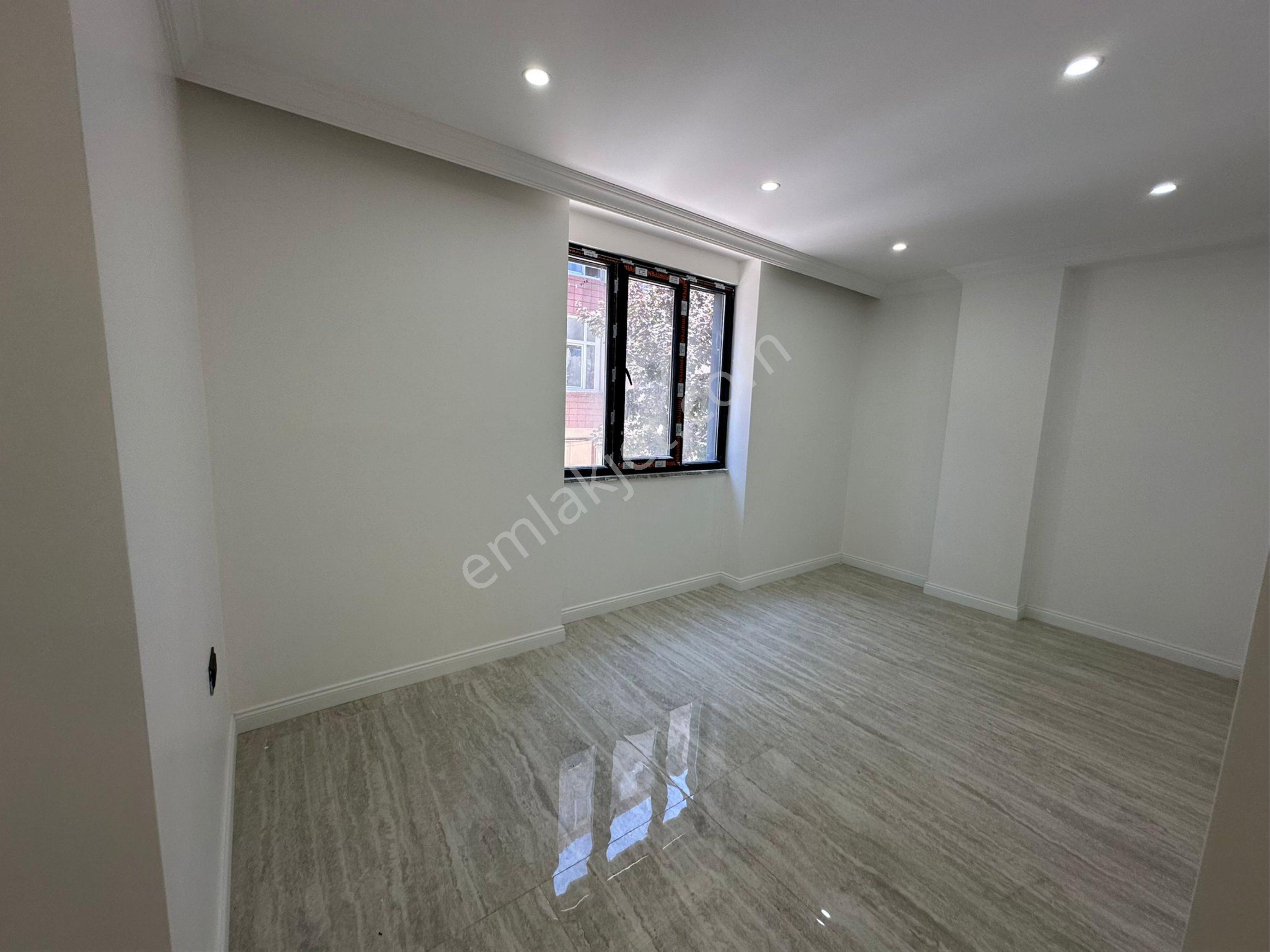 50. Yıl Mhl Satılık Köşe Başı Daire A Cadde Üstü Balkonlu - Görsel 10