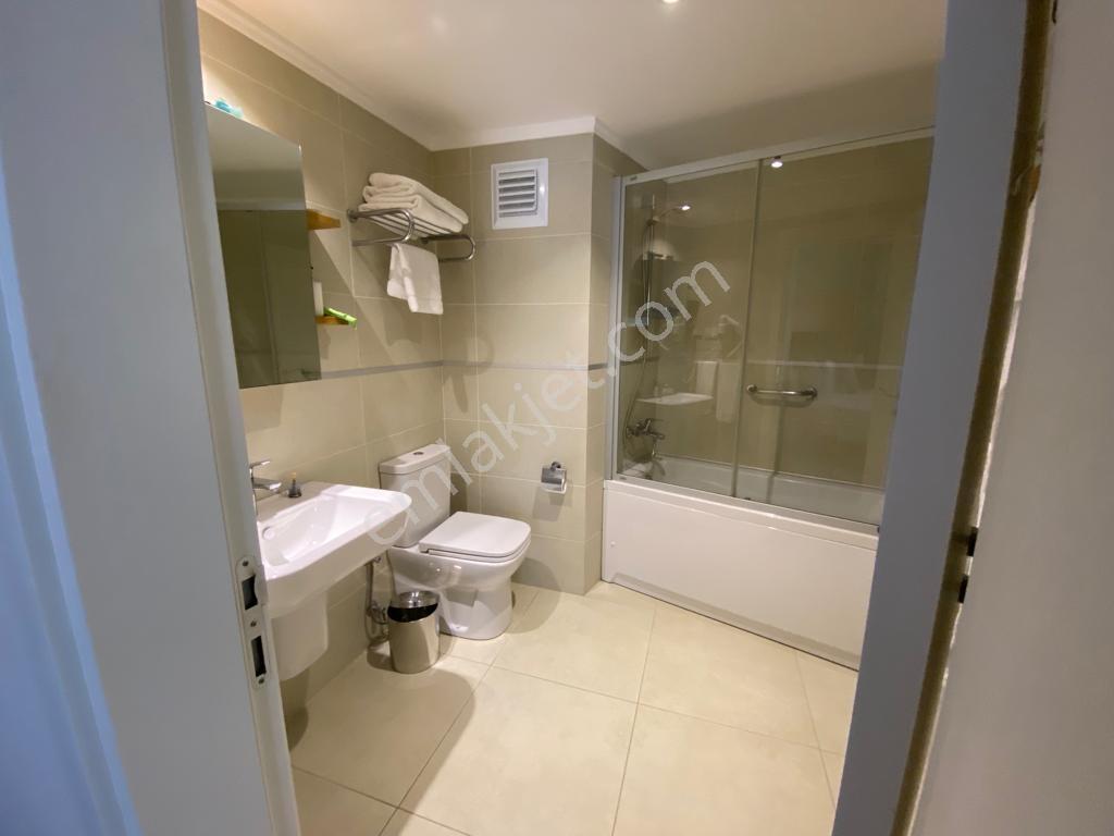 Kuşadası Ramada Resort'te Kiralık Deniz Manzaralı 2+1 - Görsel 15