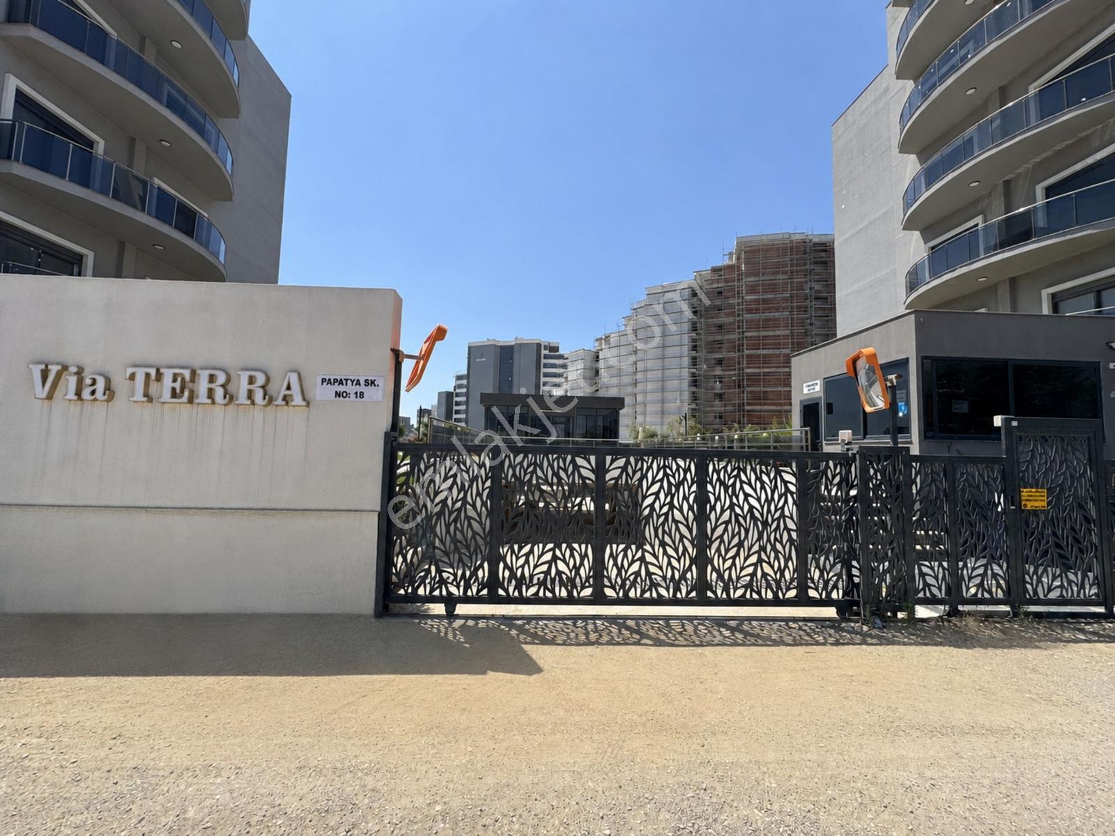 Altıntaş Mahallesi Via Terra Sitesi'nde Geniş 2+1 Kiralık Daire - Görsel 12