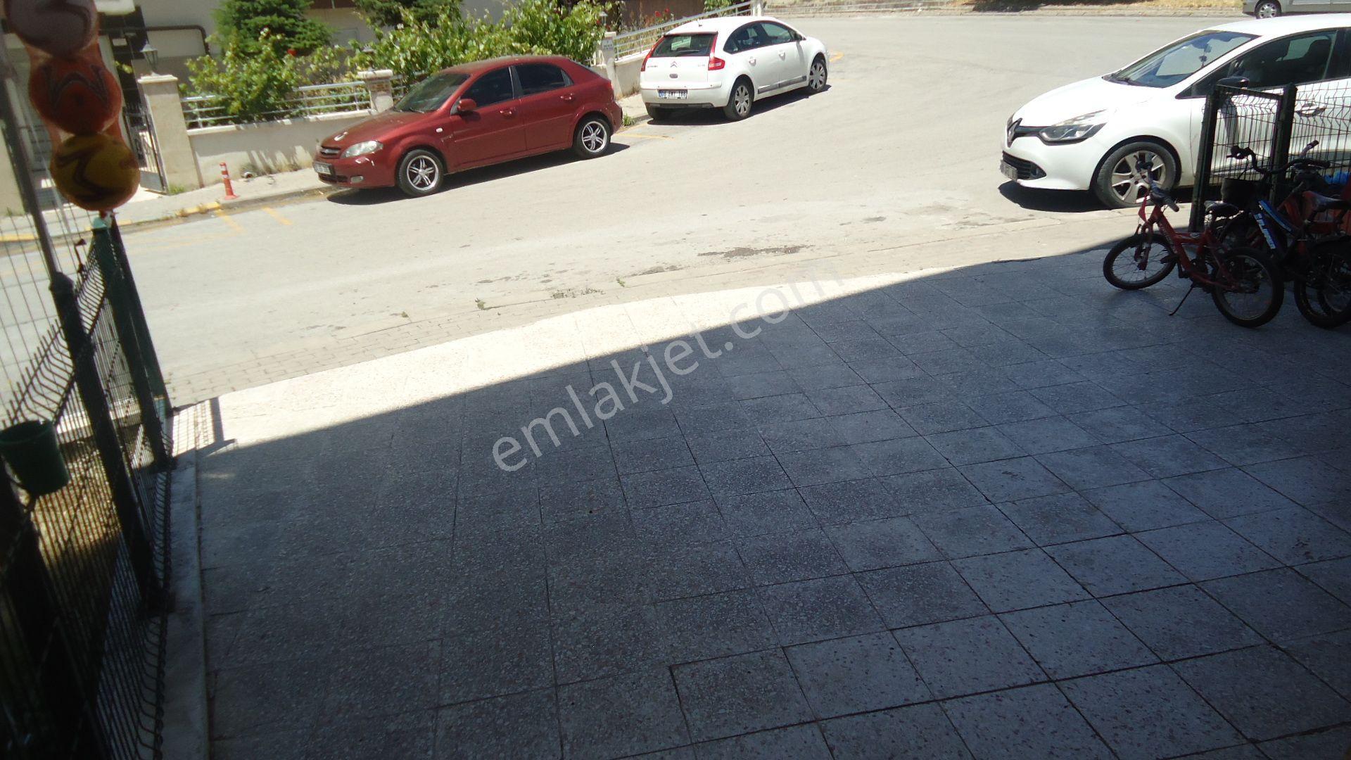 Krc'den Merkezi Konumda 75 M2 Satılık Dükkan - Görsel 6