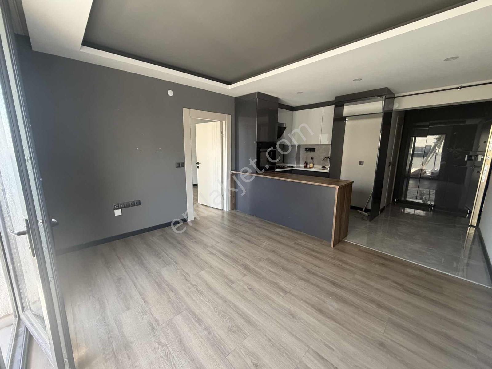 Beyaz Grup Gayrimenkul'den Caddeye Yürüme Mesafesinde Kiralık - Görsel 3