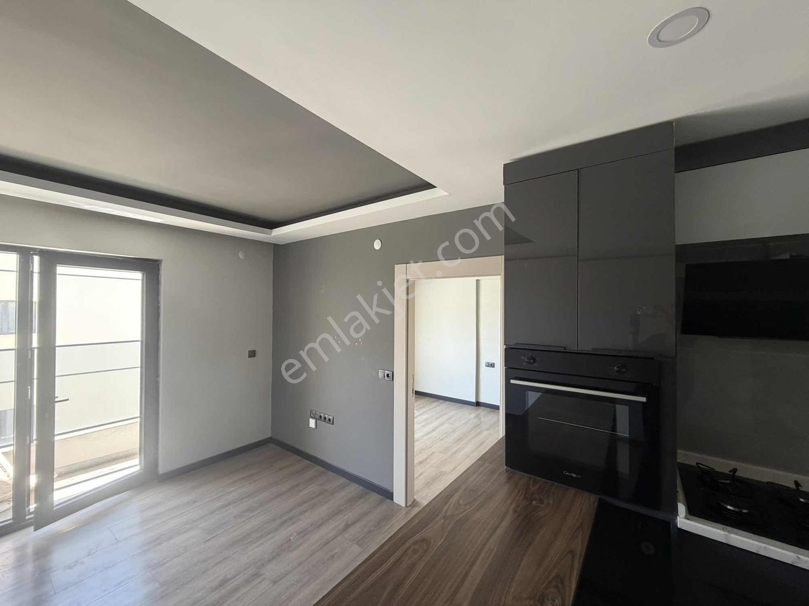 Beyaz Grup Gayrimenkul'den Caddeye Yürüme Mesafesinde Kiralık - Görsel 9