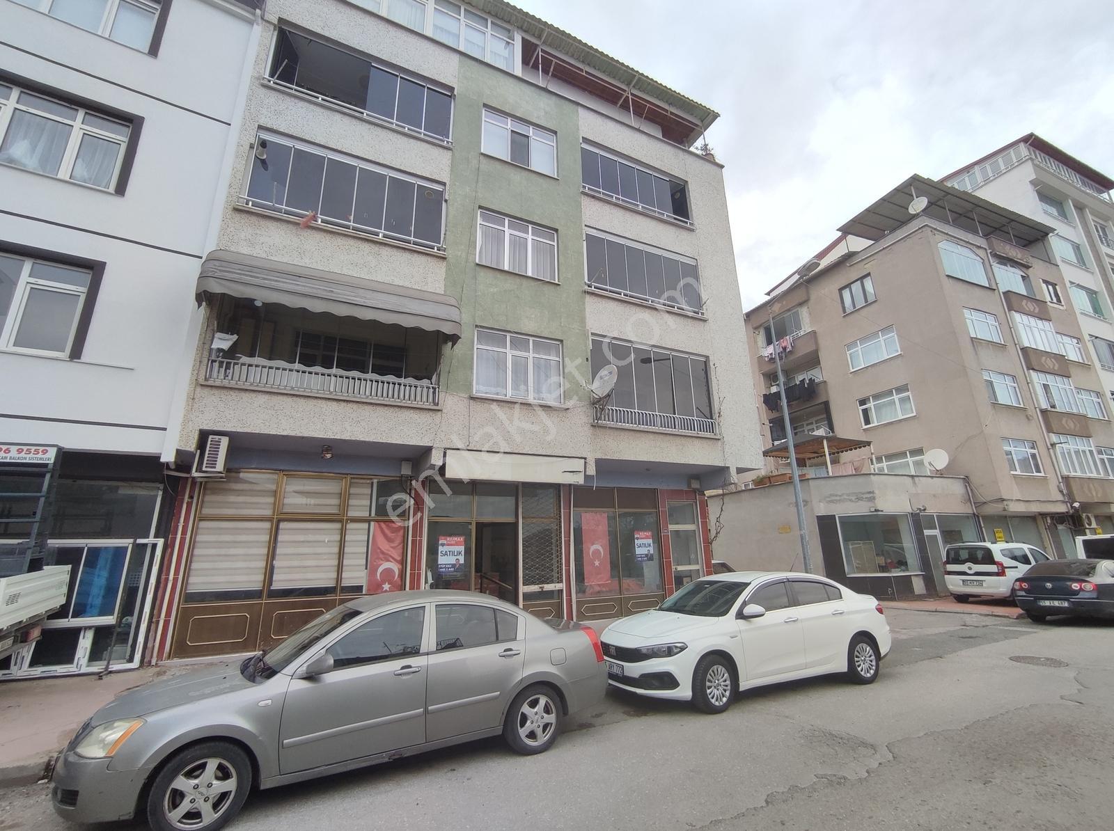 Remax Parladan Aziziye Caddesine Cephe Satılık Dükkan - Görsel 16