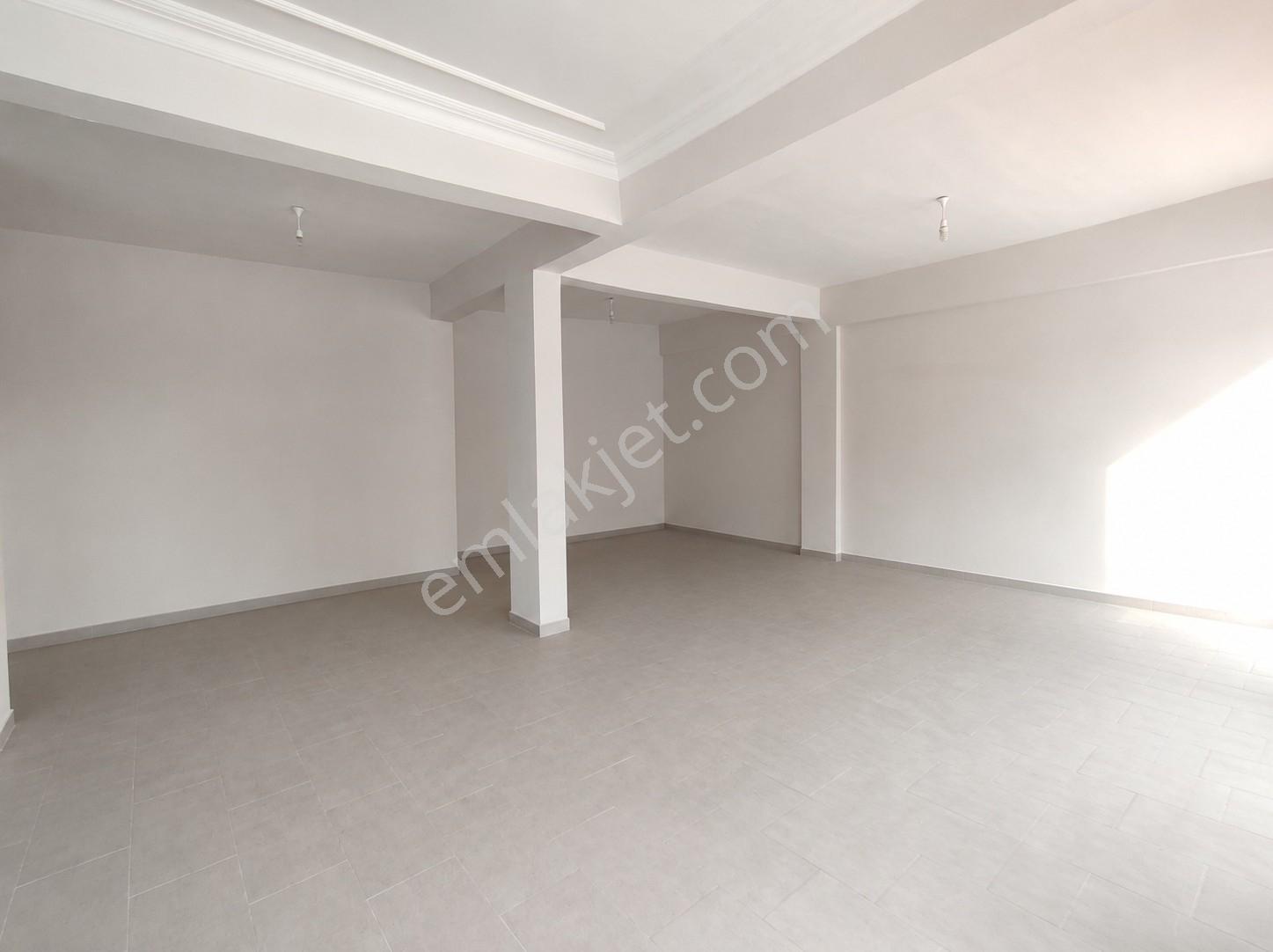 Remax Parladan Aziziye Caddesine Cephe Satılık Dükkan - Görsel 5