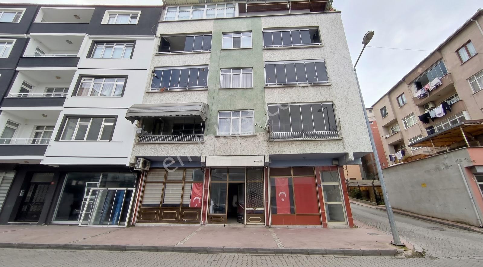 Remax Parladan Aziziye Caddesine Cephe Satılık Dükkan