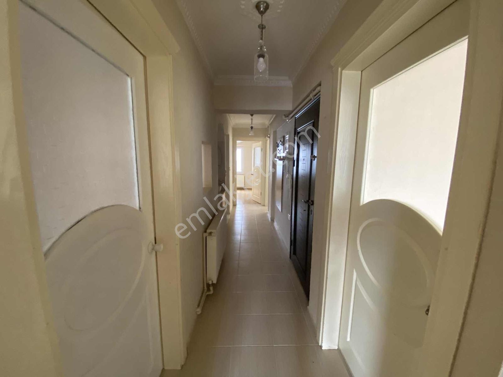 Kemalpaşa Sekiz Eylül Kiralık 2+1 Daire 105 M2 - Görsel 2
