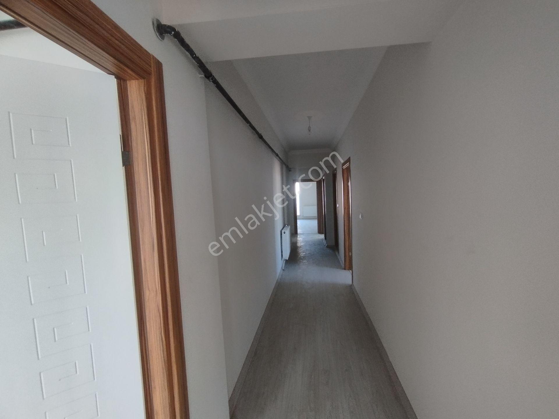 Alihan G.m. Den Rüstempaşa Mah. Yücel İlk Okul Karşısı Kiralık Daire - Görsel 14