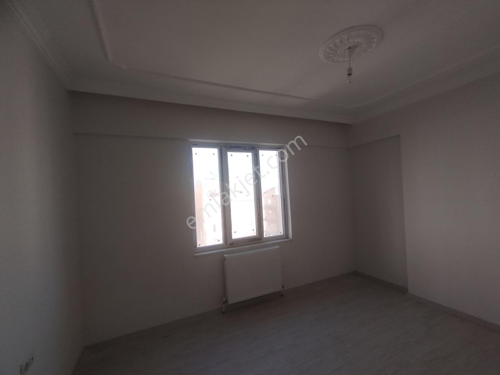 Alihan G.m. Den Rüstempaşa Mah. Yücel İlk Okul Karşısı Kiralık Daire - Görsel 15
