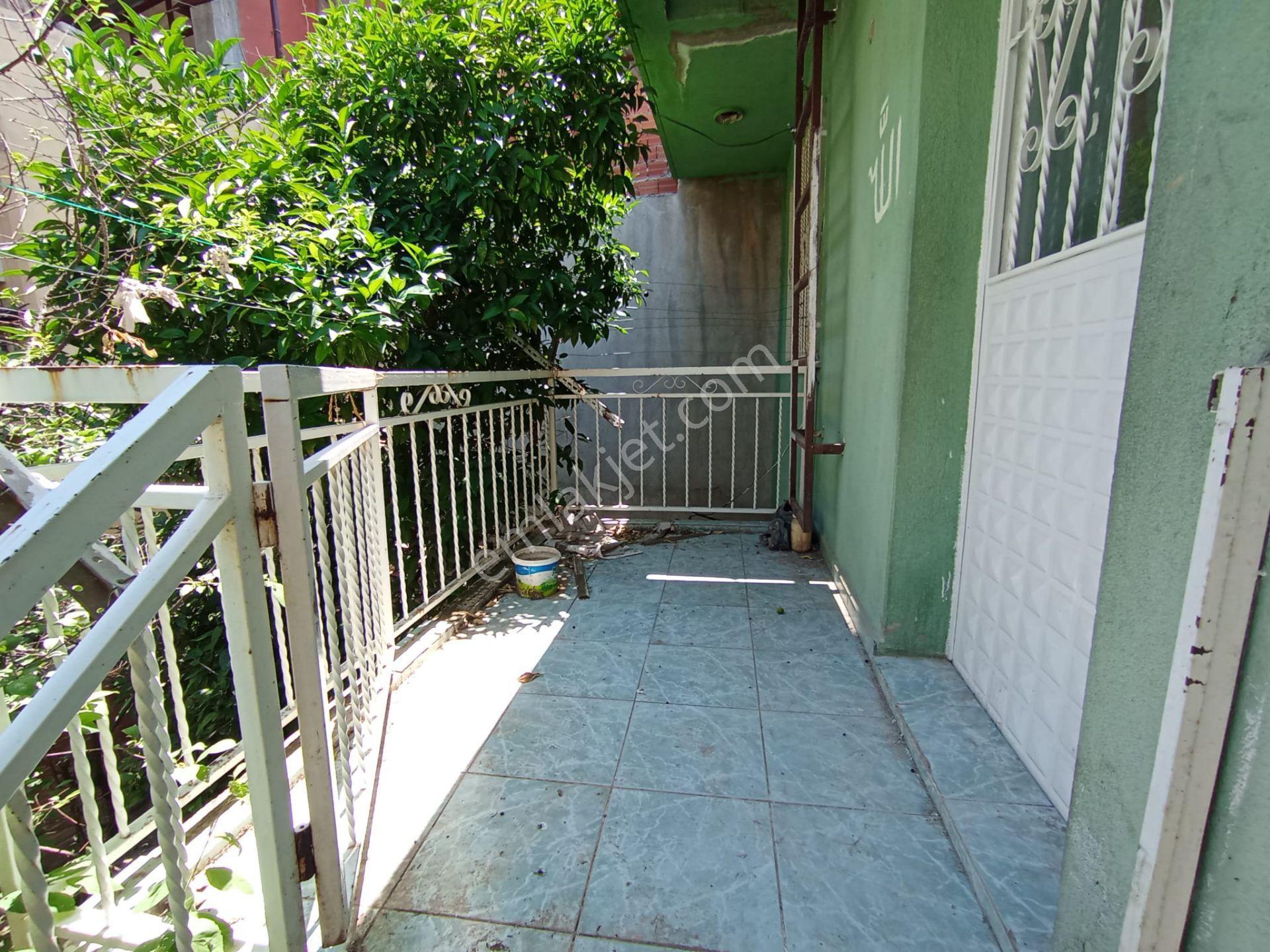 Karabağlar Yunus Emre Mah. Bahceli Sobalı 120 M2 Kiralık Ev - Görsel 9