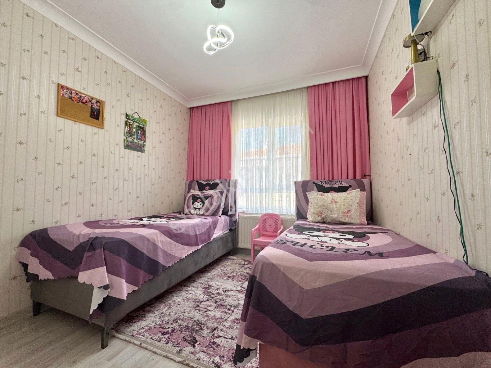 Nam-ak Emlak'tan Yeni Binada Çift Banyolu Asansörlü 3+1 Daire - Görsel 16