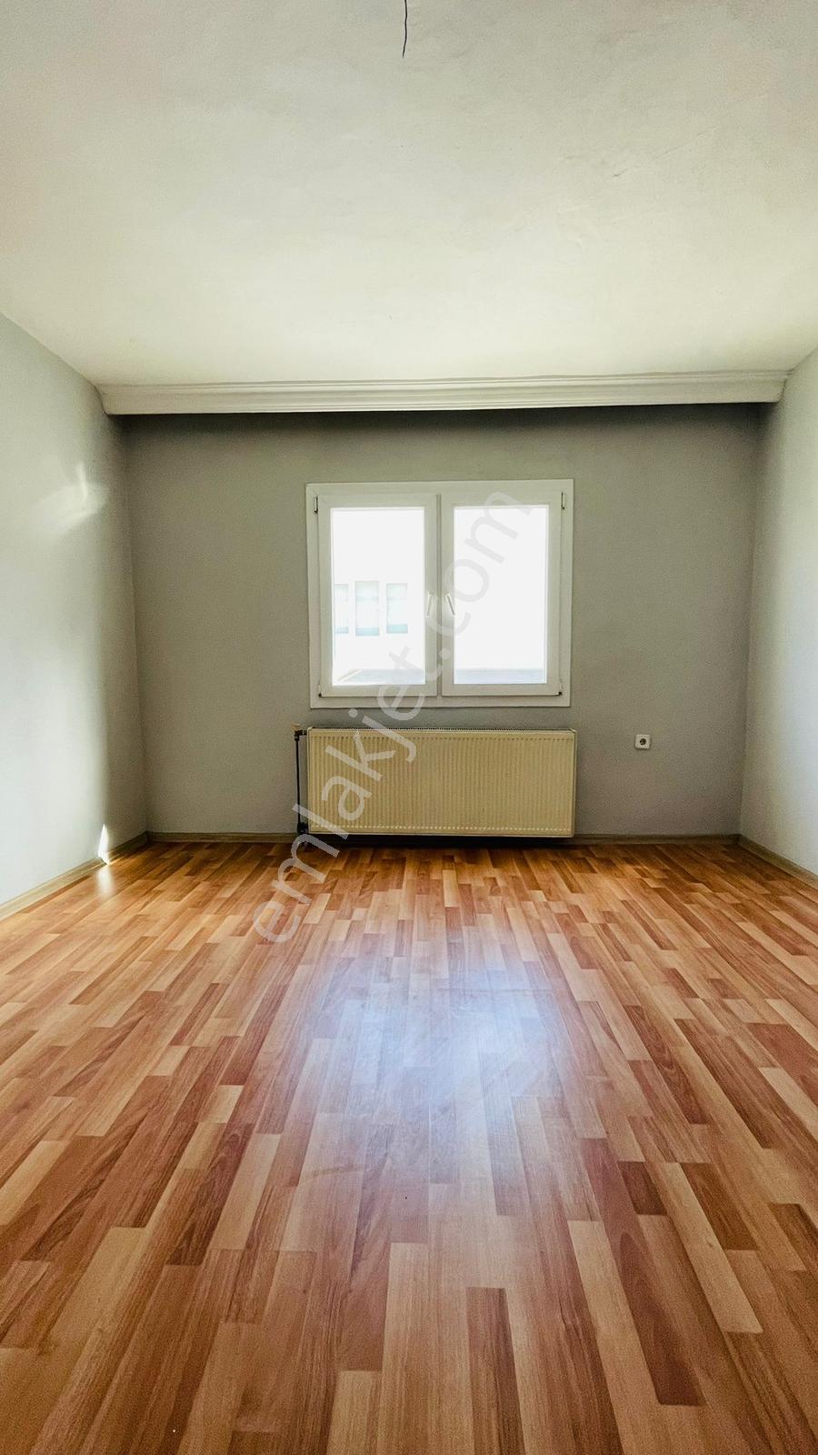 Doğanay'da Köşe Konumda Asansörlü Otoparklı 3+1 Daire - Görsel 25