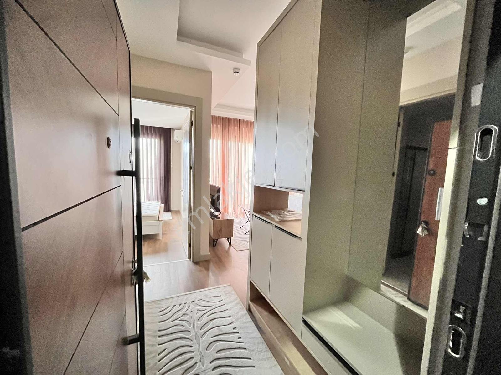 Eşyalı İskanlı Kat Mülkiyetli Lüks 1+1 Denize Yakın Daire - Görsel 4