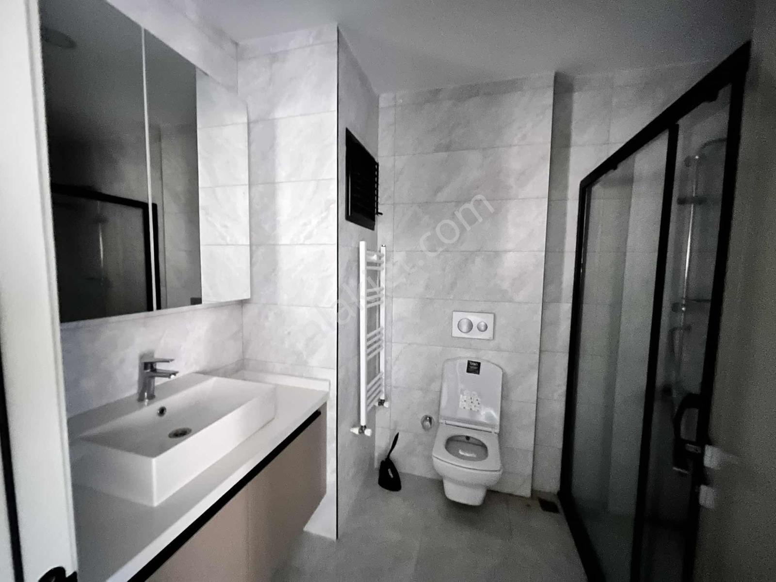 Eşyalı İskanlı Kat Mülkiyetli Lüks 1+1 Denize Yakın Daire - Görsel 29