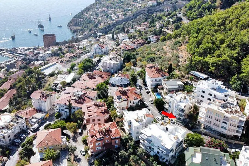 Kale De Satılık Ayrı Mutfak 1+1 Eşyalı Daire