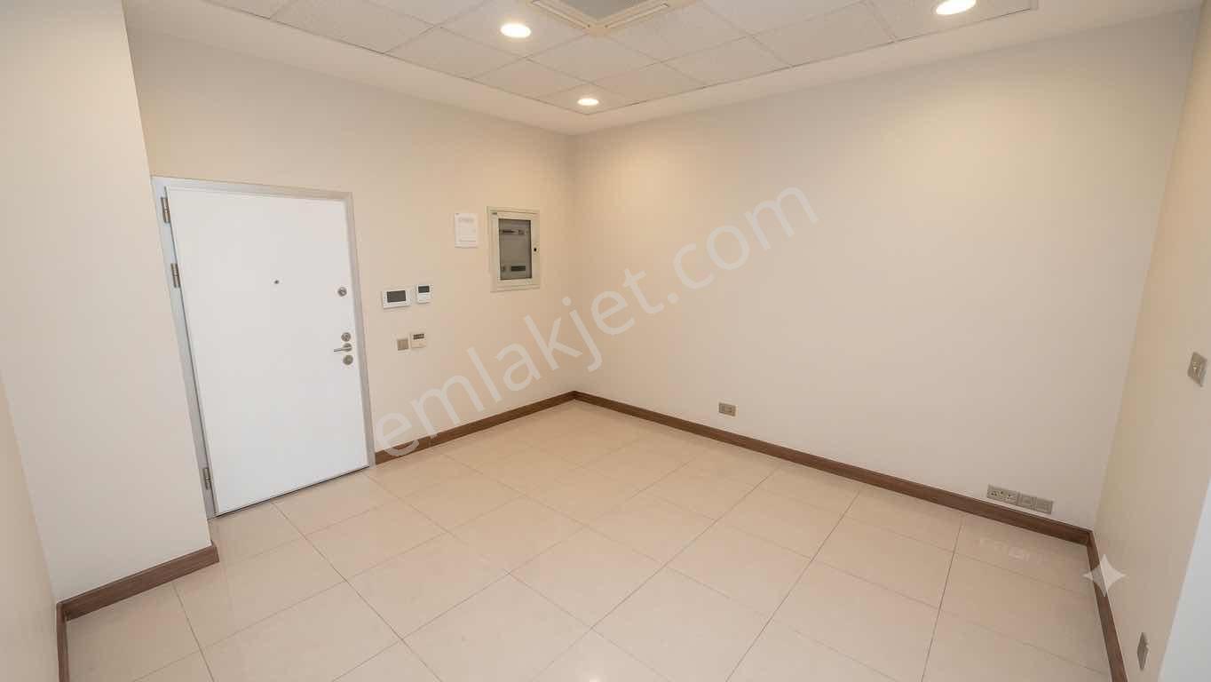 World İlkevim'den Boss Plaza'da Lüks Kiralık Ofis - Görsel 2