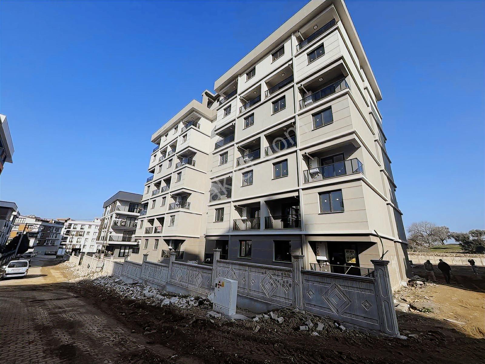 Buca Gaziemir Sınırında Otekent Çıkışına Yakın 1+1 Kiralık Daire - Görsel 3
