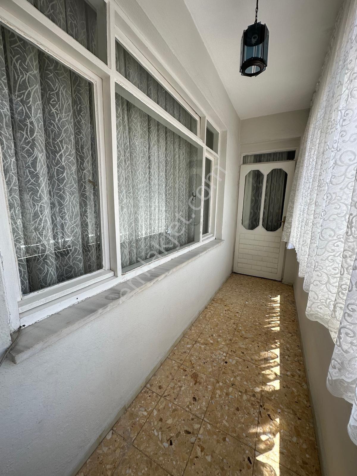 Cumhuriyet'de Askeriye Civarı Eşyalı Arakat - Görsel 27
