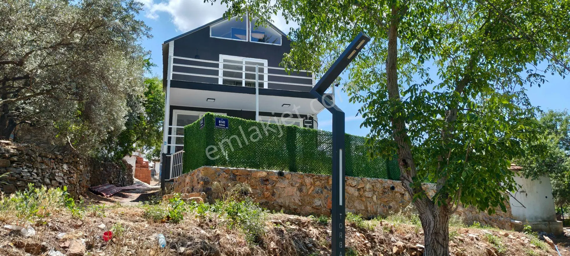 Torbalı Karakızlar Doğa Manzaralı Müstakil Parsel,tek Tapu 145m2 Arsada Havuzlu Eşyalı 100m Villa - Görsel 3