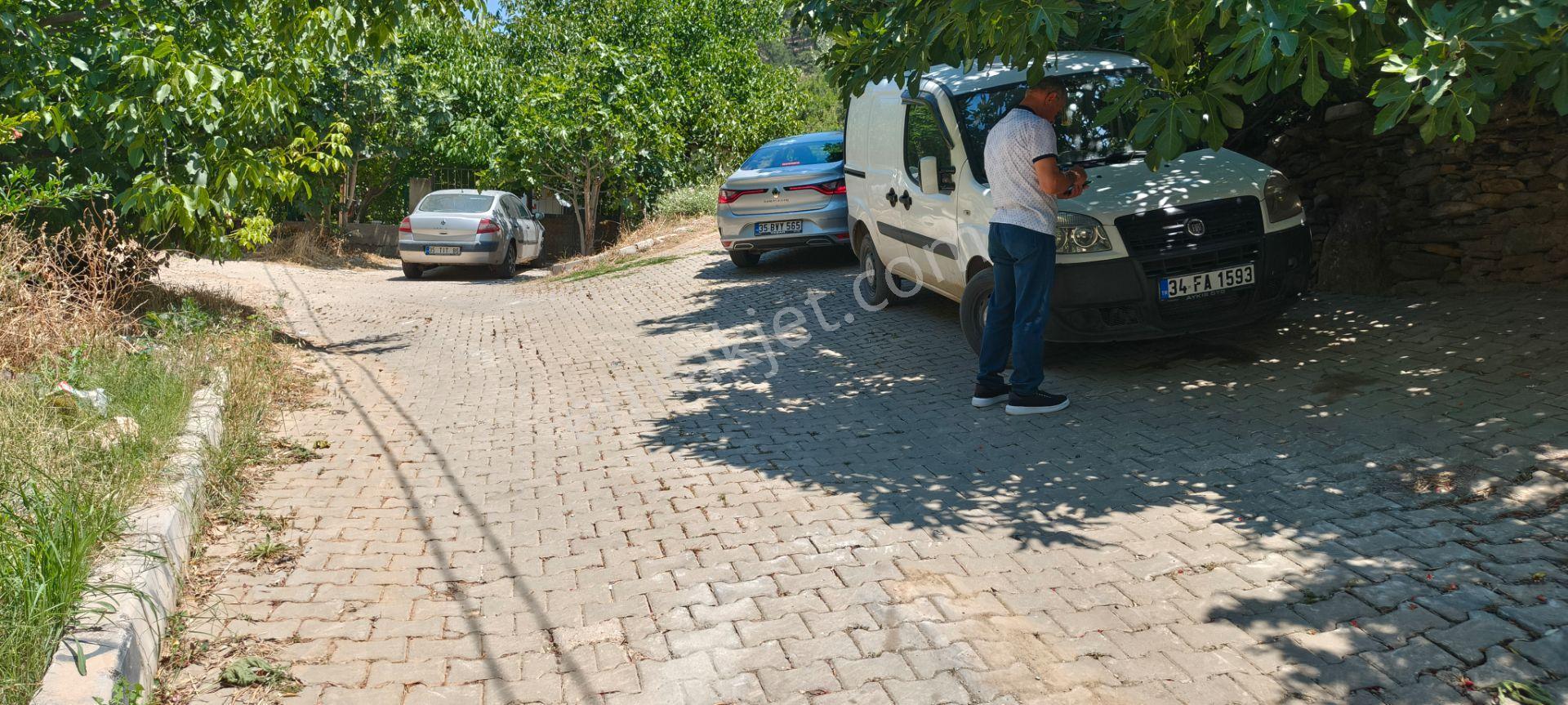 Torbalı Karakızlar Doğa Manzaralı Müstakil Parsel,tek Tapu 145m2 Arsada Havuzlu Eşyalı 100m Villa - Görsel 25