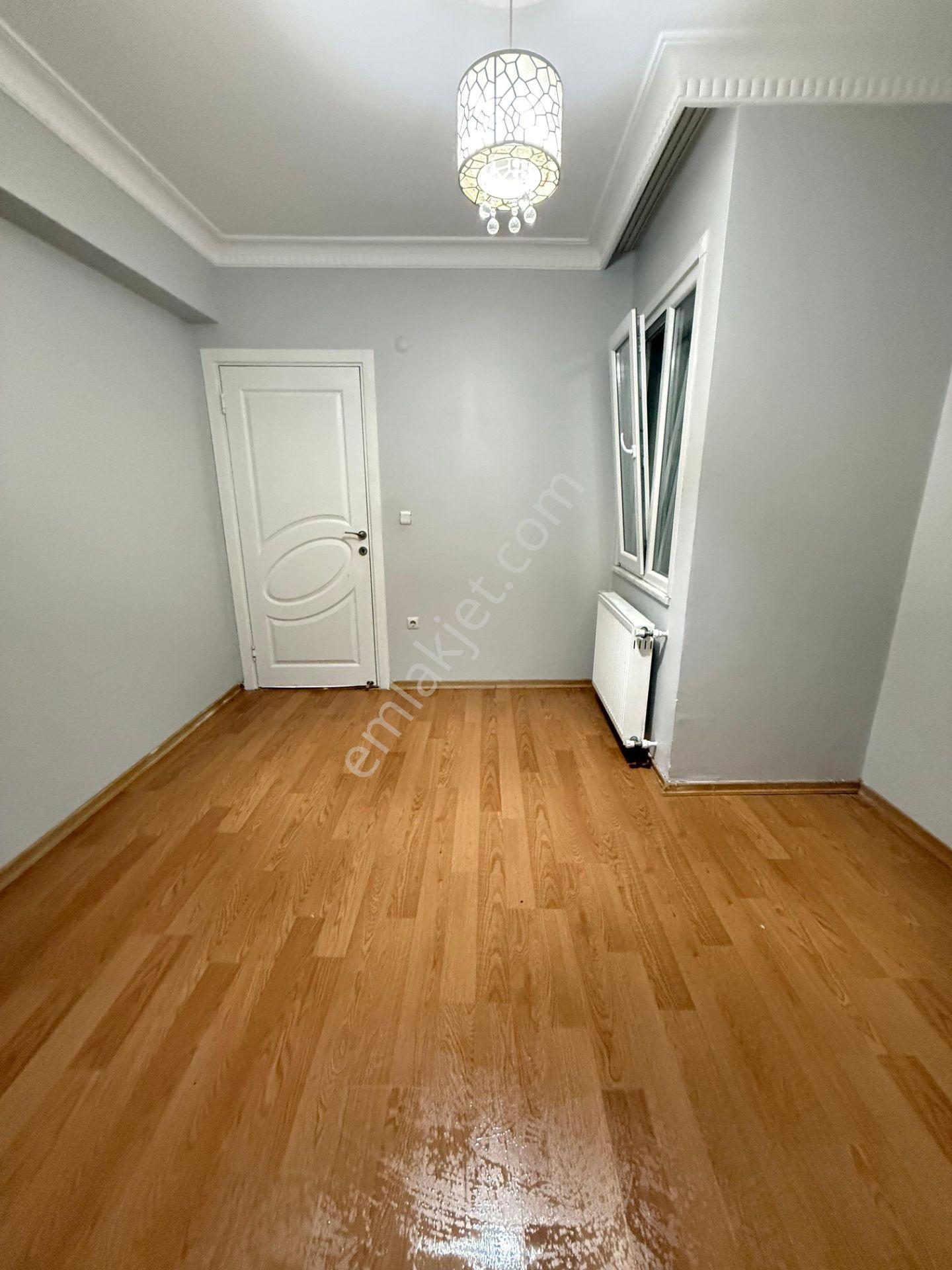 Üçevler Mahallesinde Kiralık Ara Kat 2+1 Daire - Görsel 13
