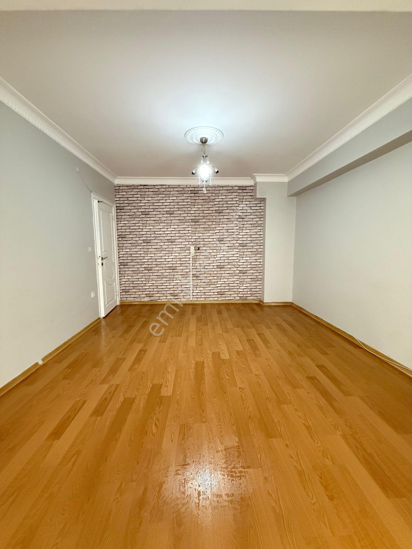 Üçevler Mahallesinde Kiralık Ara Kat 2+1 Daire - Görsel 4
