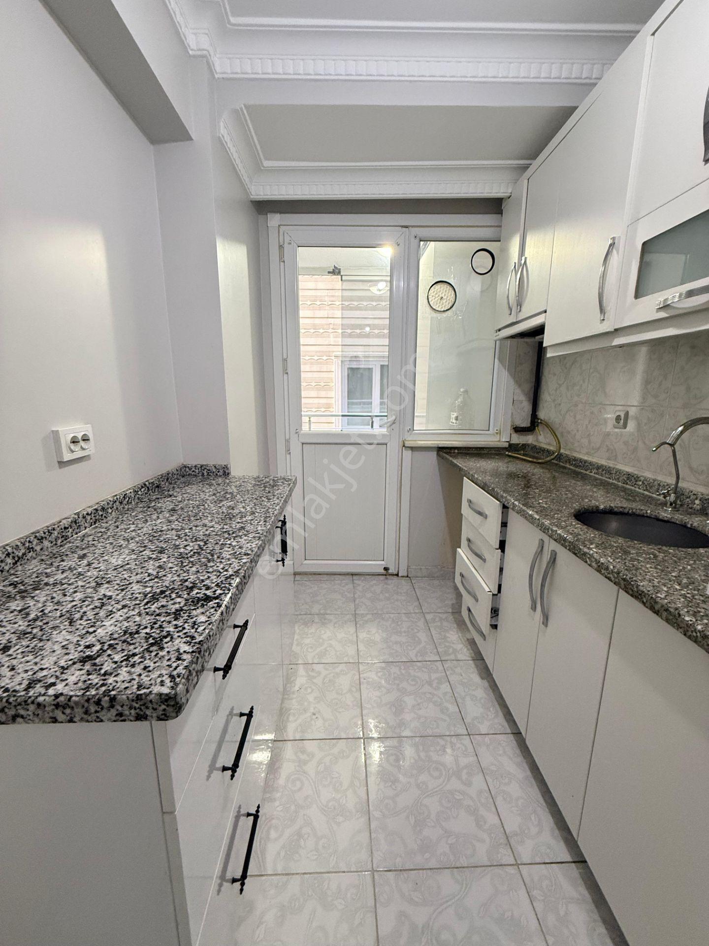 Üçevler Mahallesinde Kiralık Ara Kat 2+1 Daire - Görsel 6