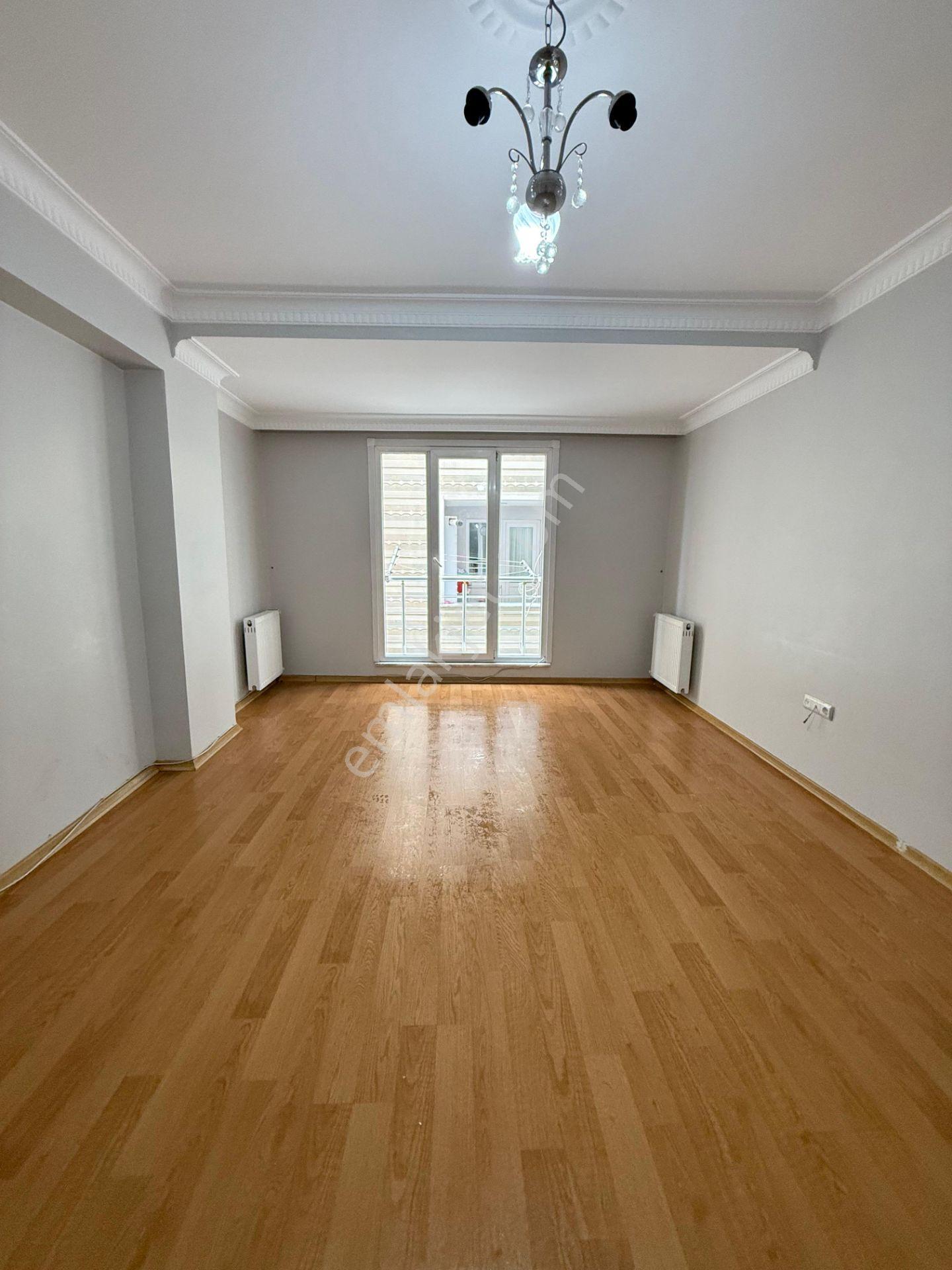 Üçevler Mahallesinde Kiralık Ara Kat 2+1 Daire - Görsel 2