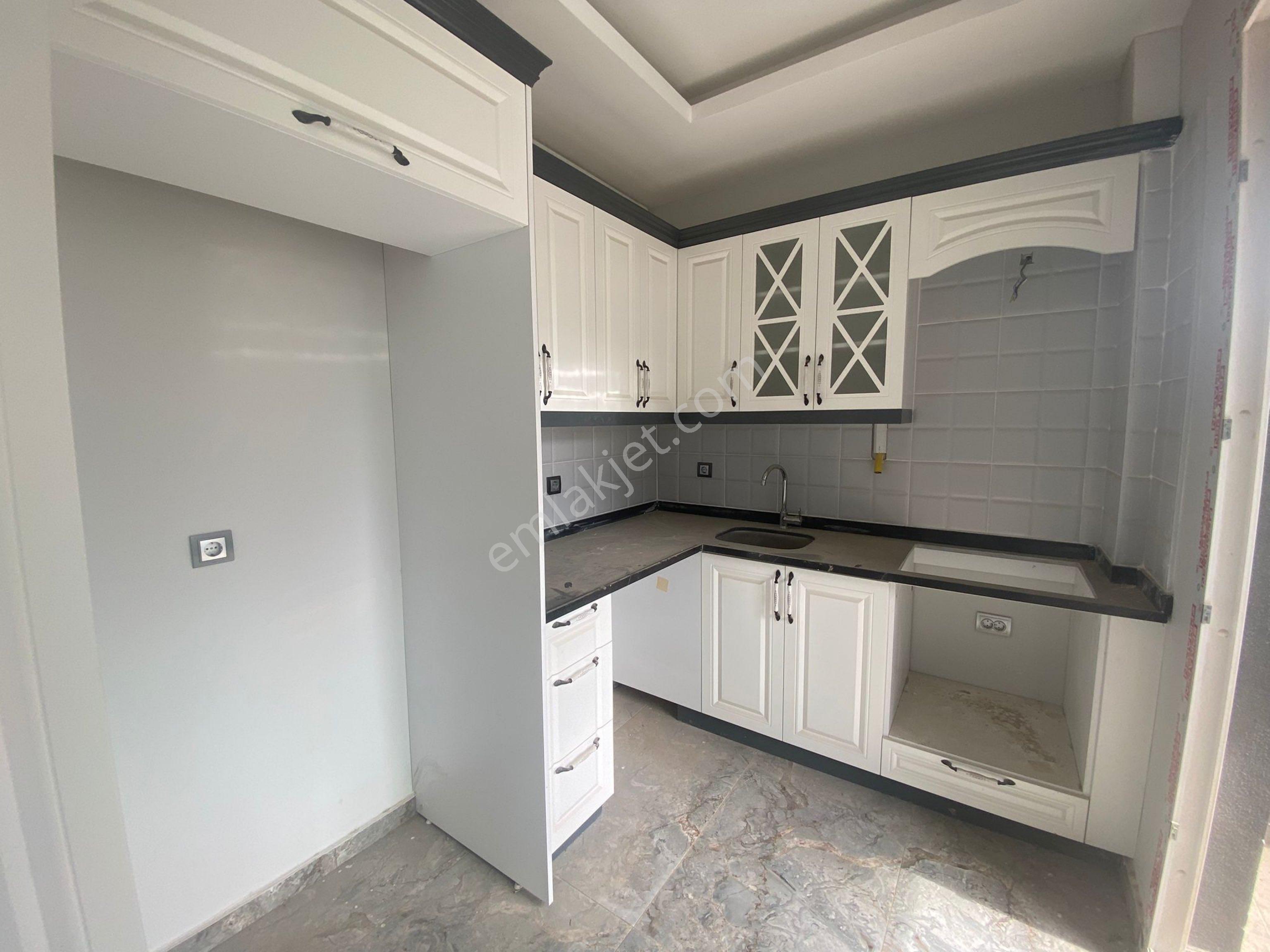 Dream’dan Kuyuluk’ta Havuzlu Doğalgaz Aktif 2+1 Kiralık Daire Site İçi
