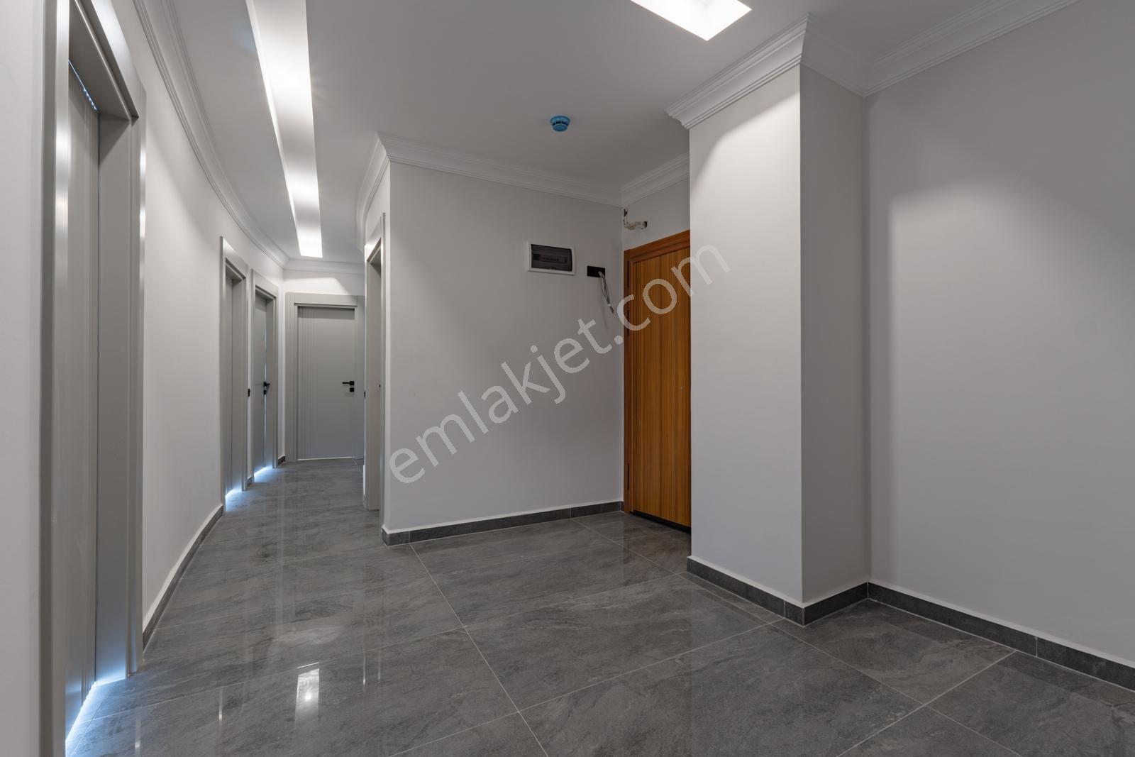 Alanya Obada Prestijli İş Merkezinde Kiralık Ofisler - Görsel 8