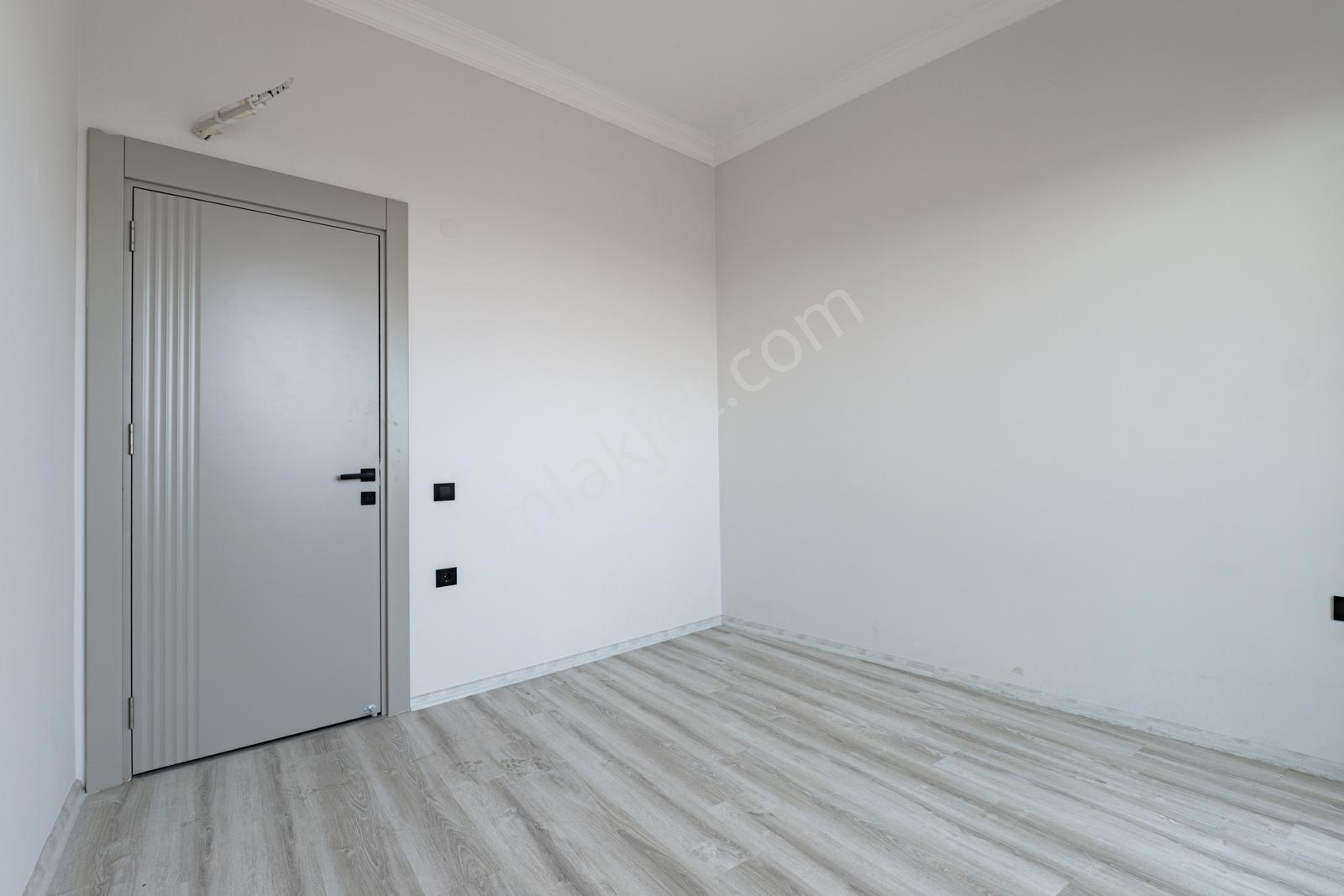 Alanya Obada Prestijli İş Merkezinde Kiralık Ofisler - Görsel 9