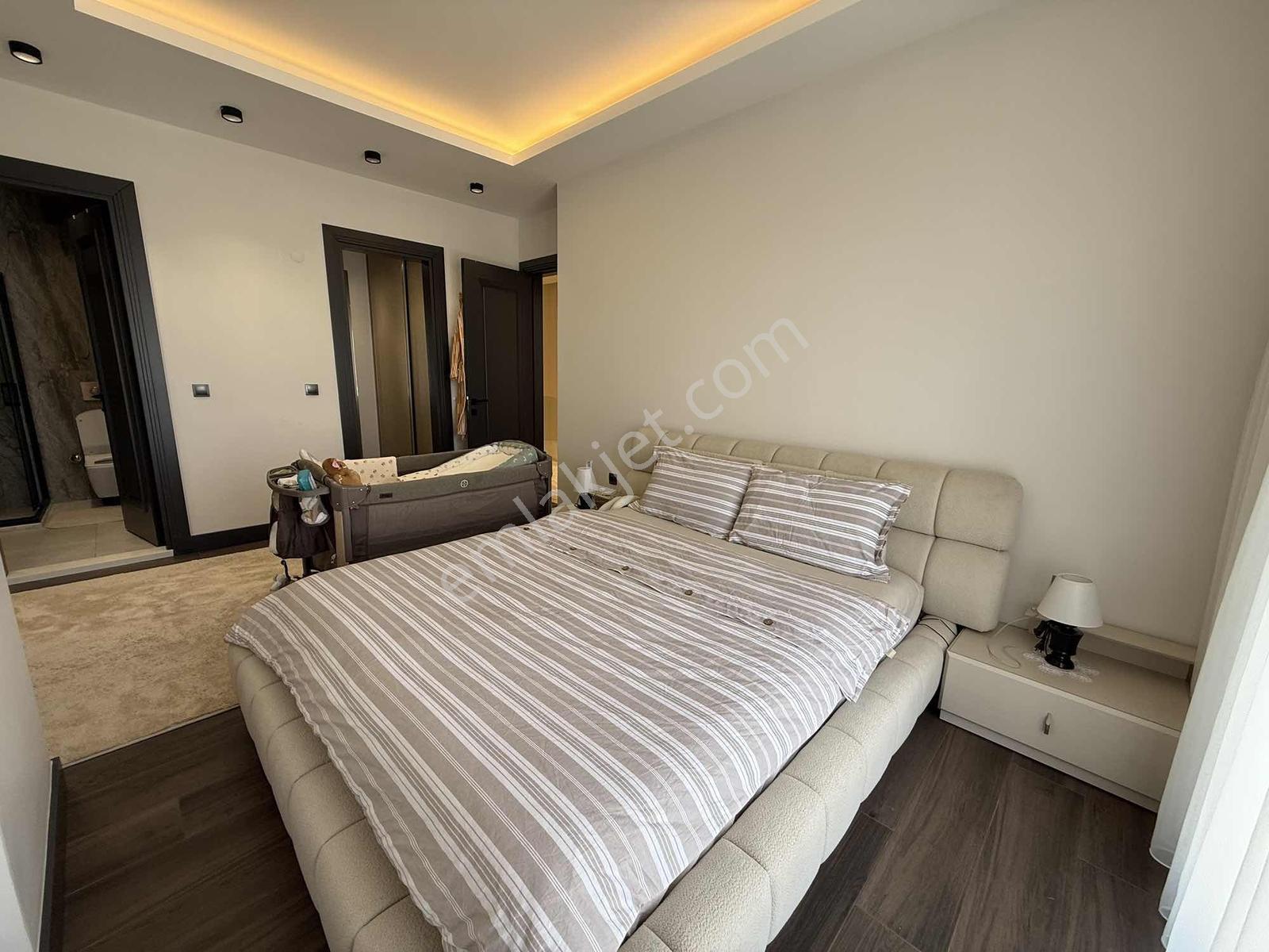 Kayapada Müstakil Havuzlu & Şömineli Satılık 3+1 Villa - Görsel 13