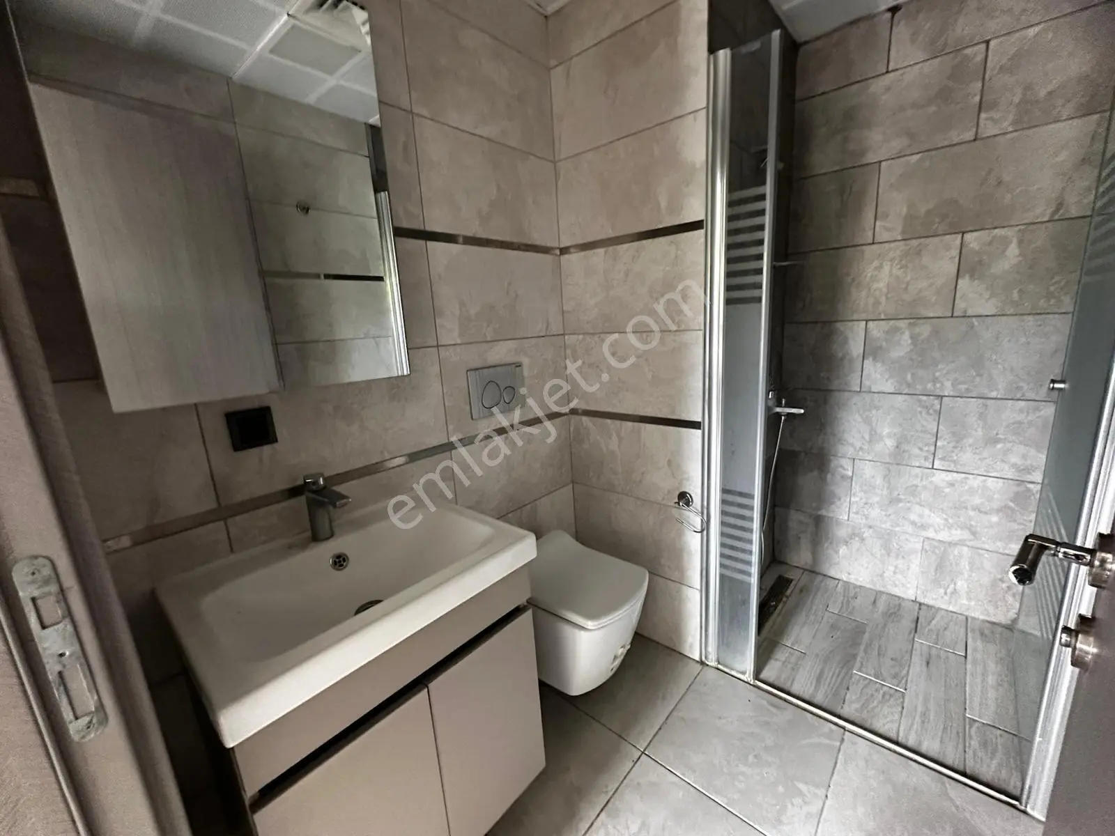 Saraycık Toki Konutları 4.bölge 1.etap 2+1 Yüksek Giriş Yapılı Ebeveyn Banyolu Kiralık Daire - Görsel 8