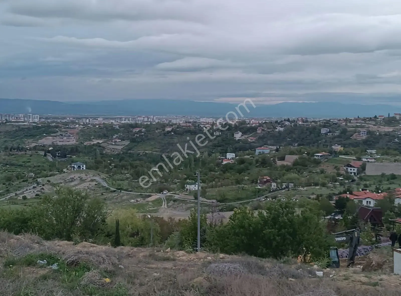 İkizler Gayrimenkul'den Yeşilyurt Tarafında Satılık 1150 M2 Arsa