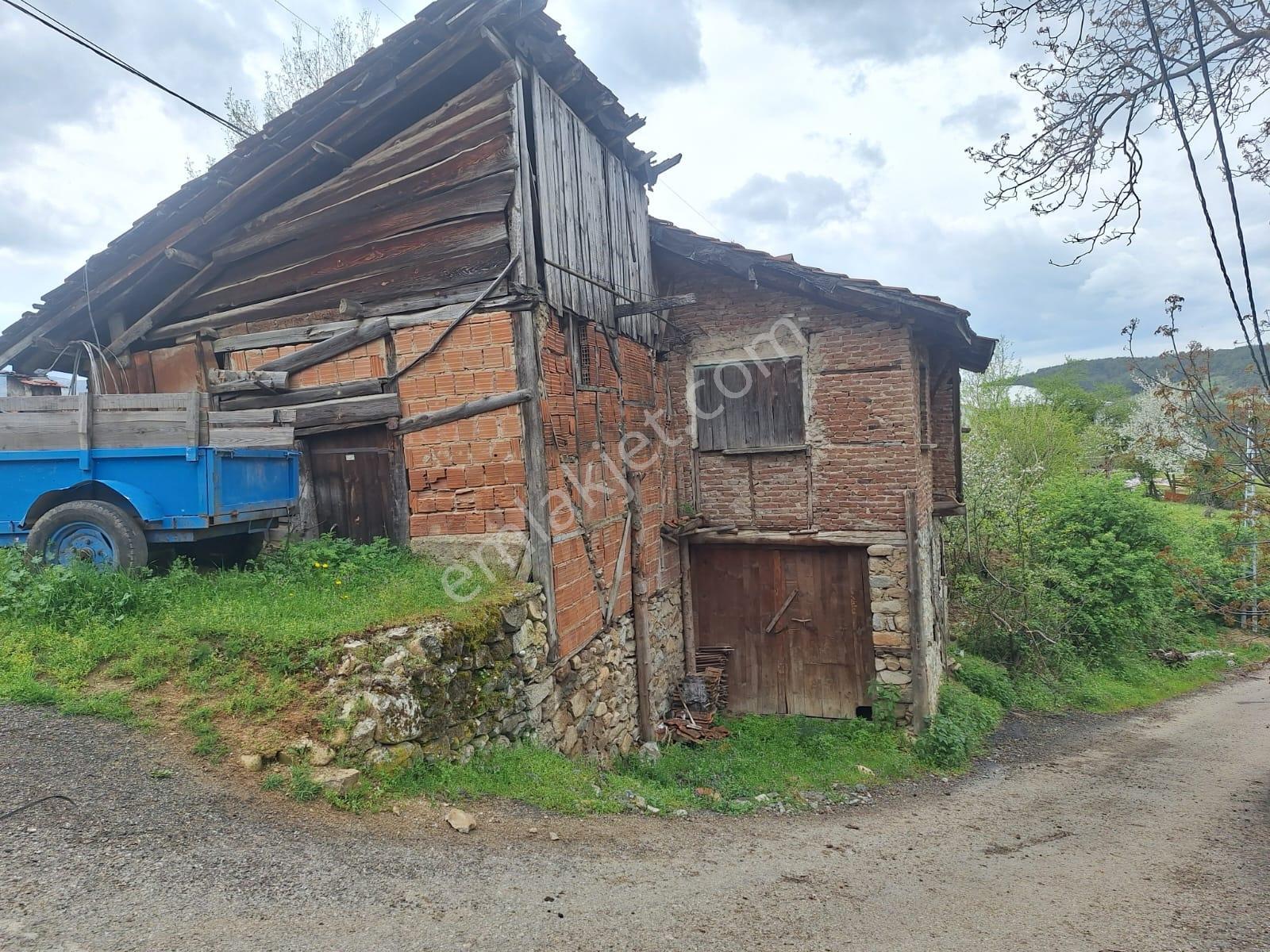Berkay Emlaktan Satılık Köy Evi - Görsel 7
