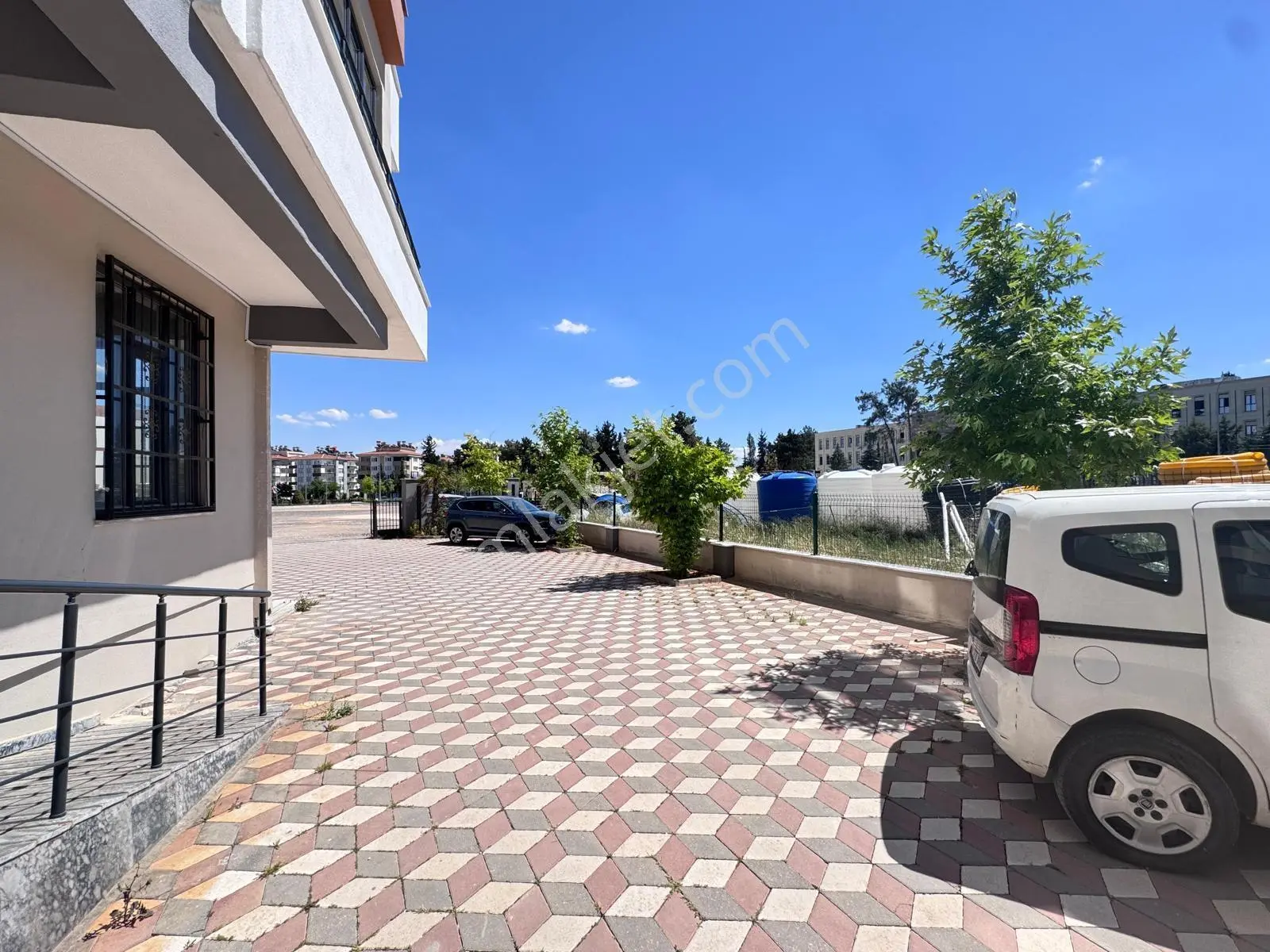 Hanedan Gyo'dan Mücahitler'de Kiralık Eşyasız 2+1 Daire - Görsel 3
