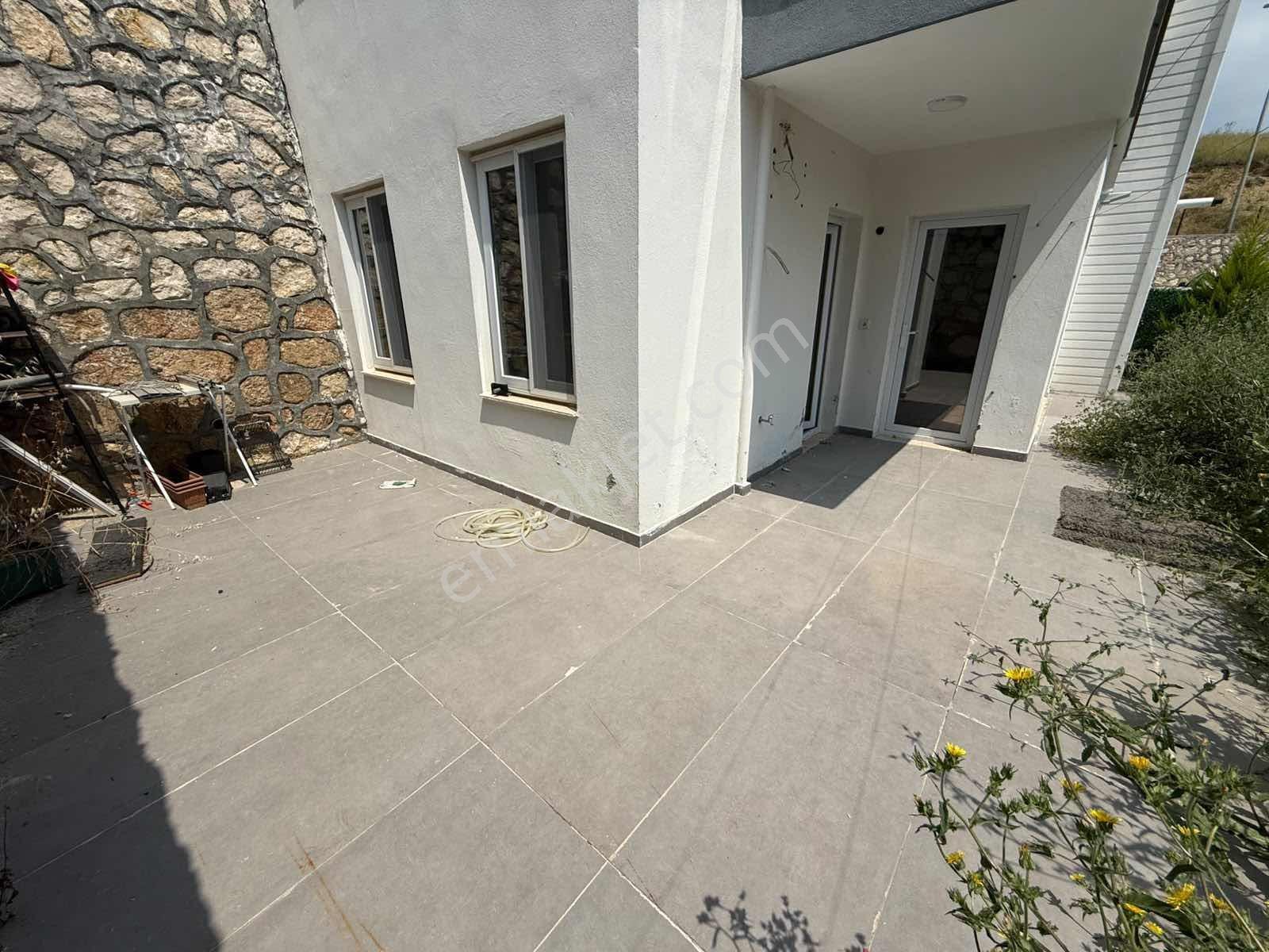 Kabasakal'da/2+1/site İçi/havuz/güvenlik/hobi Bahçeli/ç.banyolu! - Görsel 20
