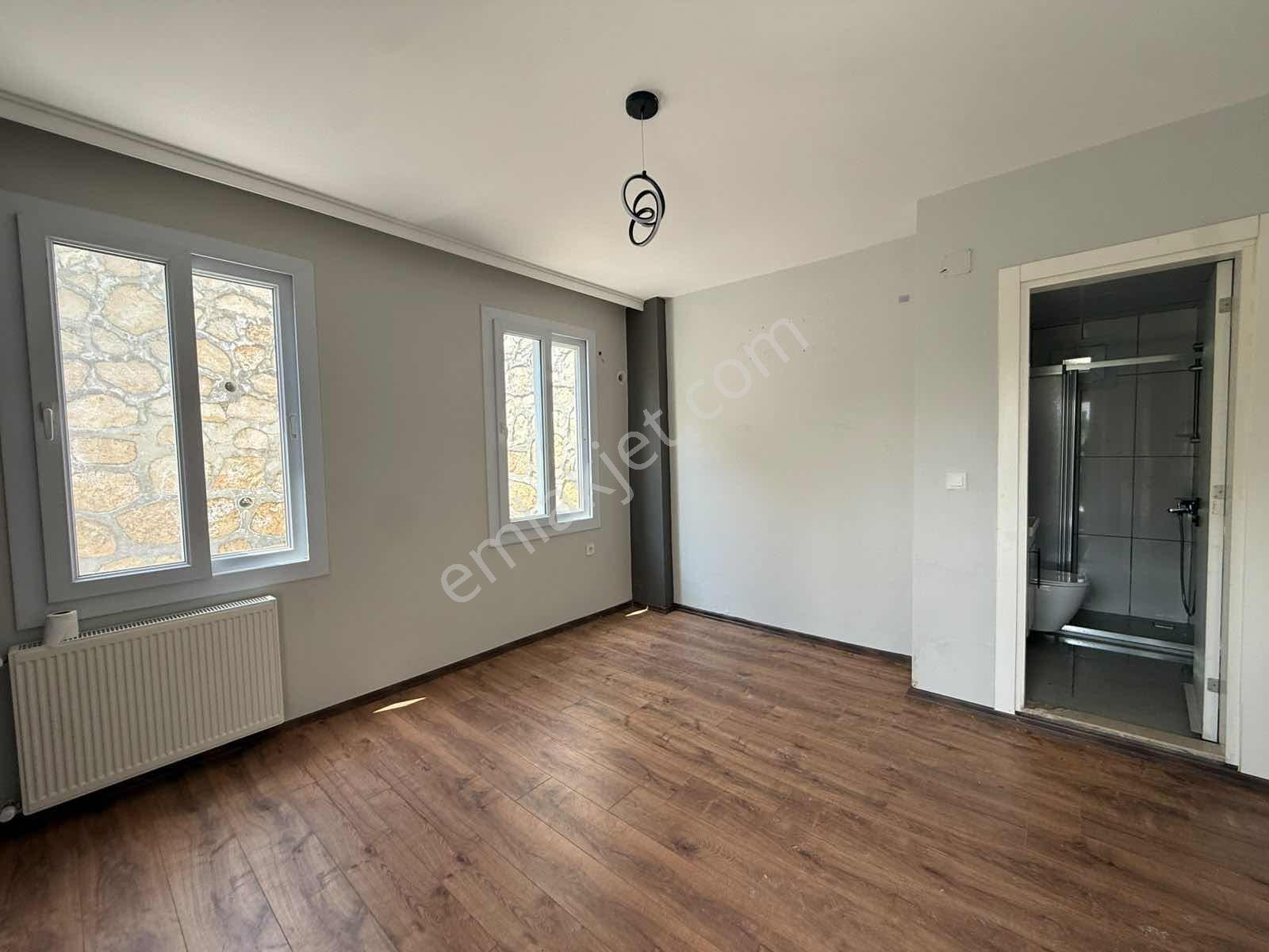 Kabasakal'da/2+1/site İçi/havuz/güvenlik/hobi Bahçeli/ç.banyolu! - Görsel 11