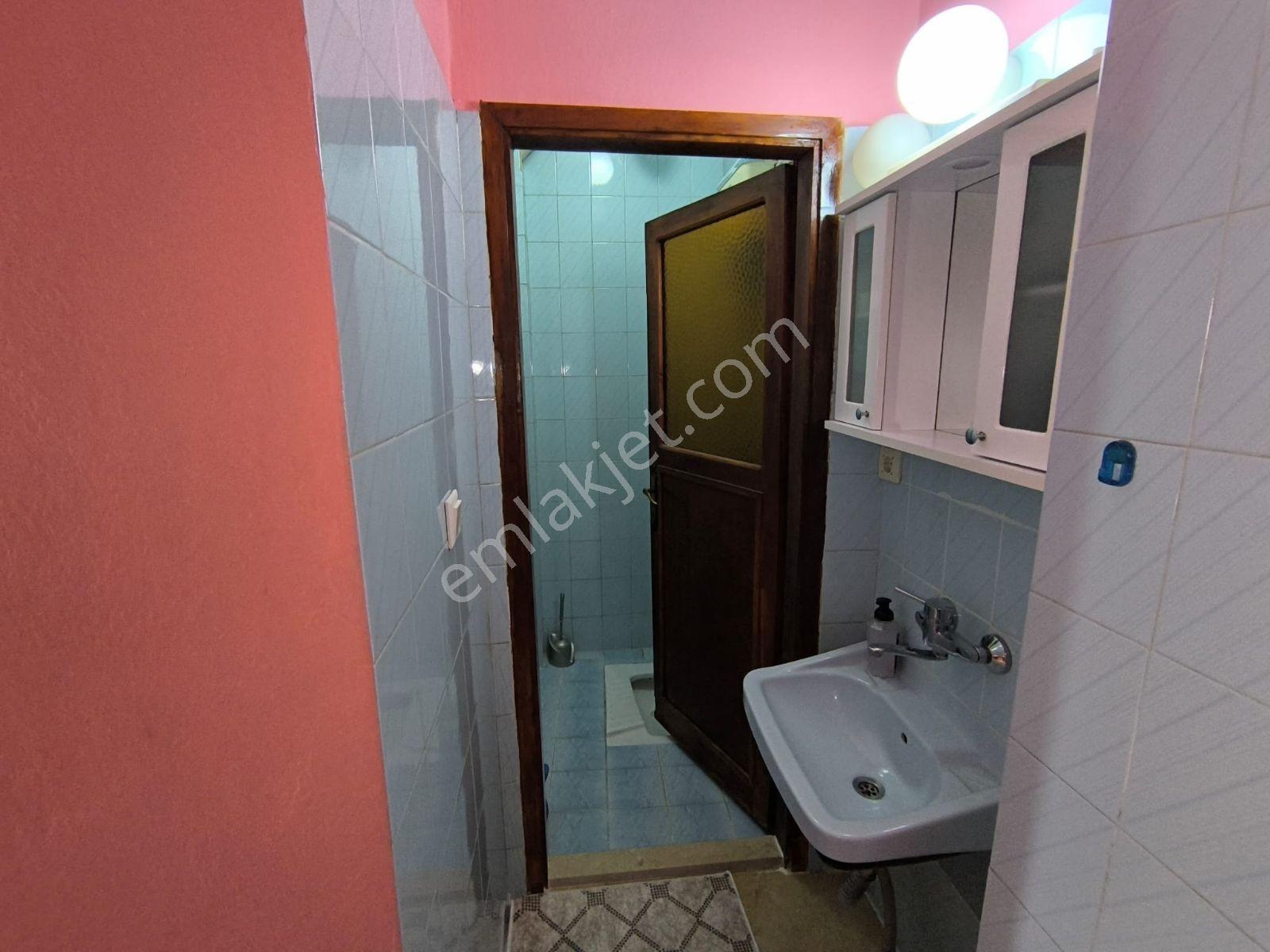 Muhteşem Konumda Hem Yatırımlık Hem Oturmalık 180 M2 3+1 Daire - Görsel 19