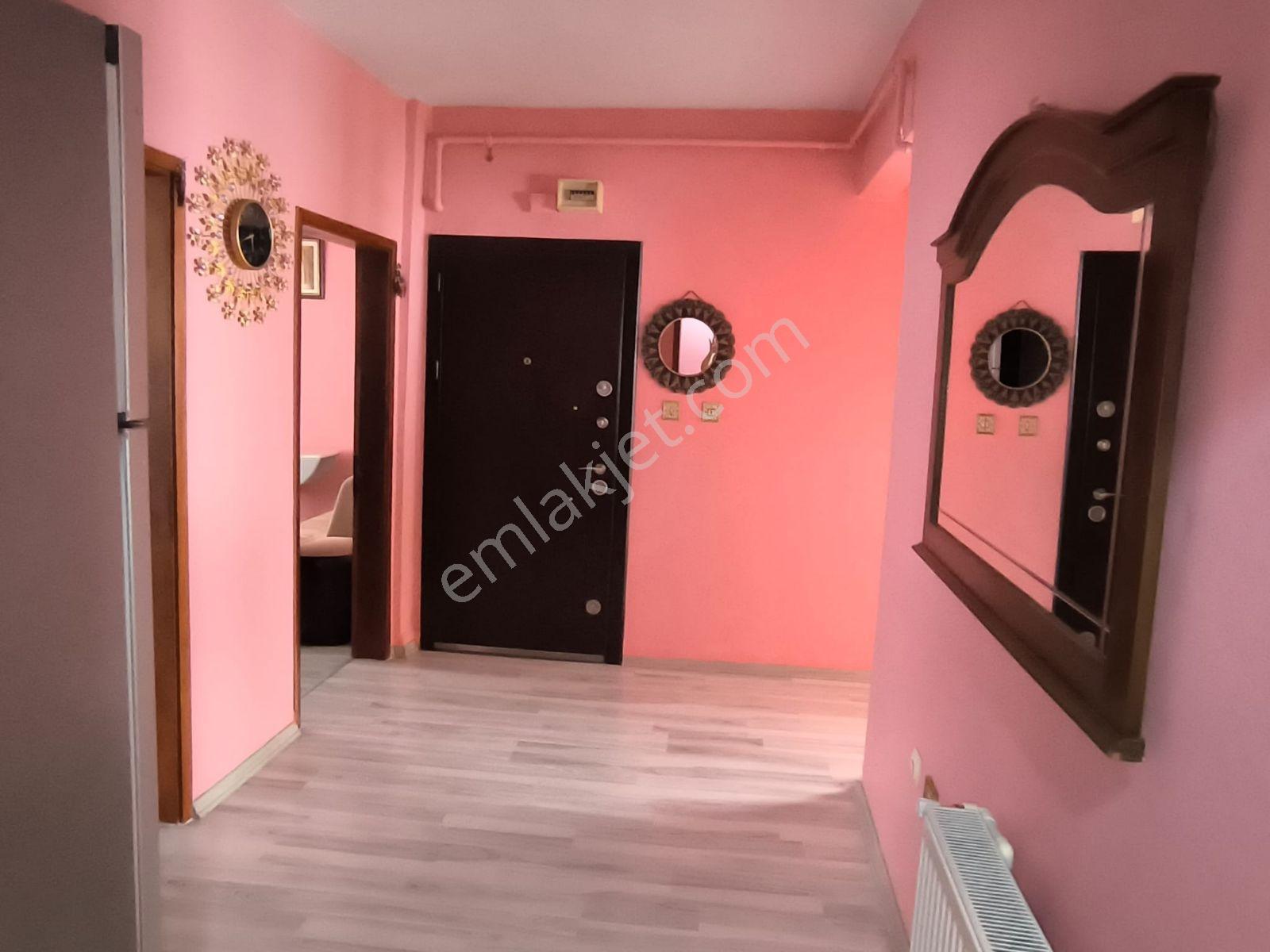 Muhteşem Konumda Hem Yatırımlık Hem Oturmalık 180 M2 3+1 Daire - Görsel 8