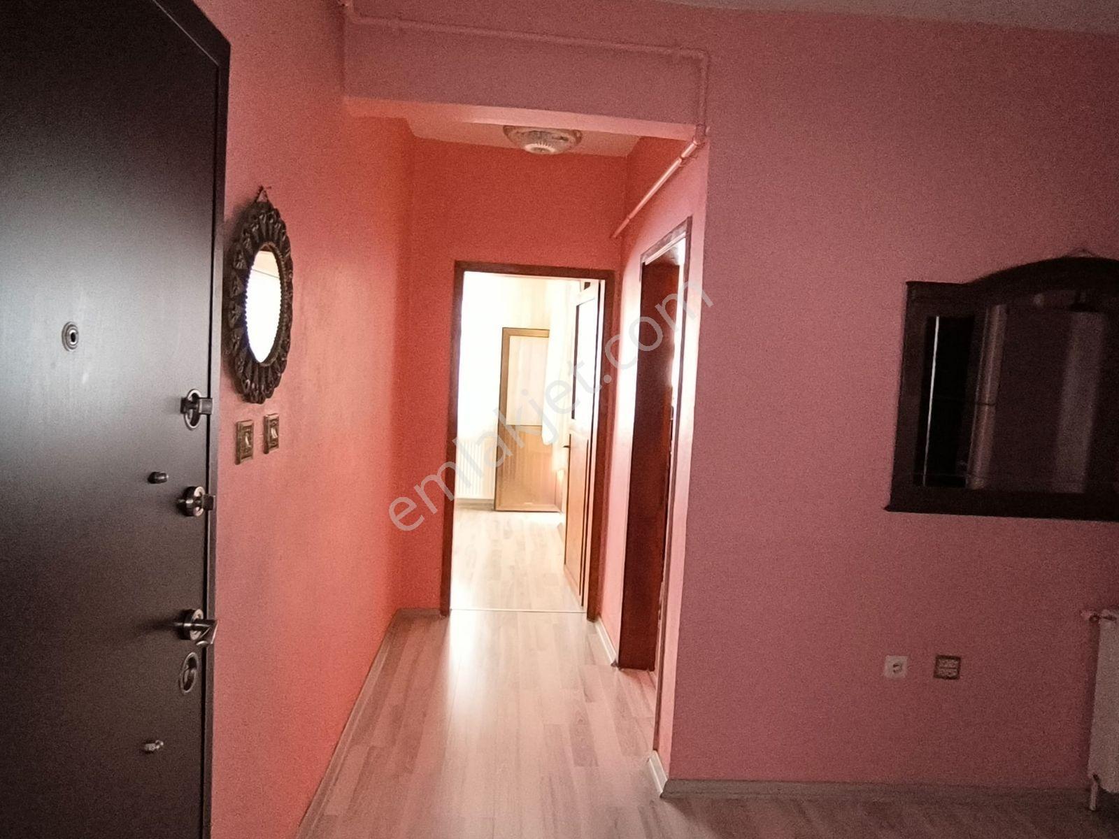 Muhteşem Konumda Hem Yatırımlık Hem Oturmalık 180 M2 3+1 Daire - Görsel 3