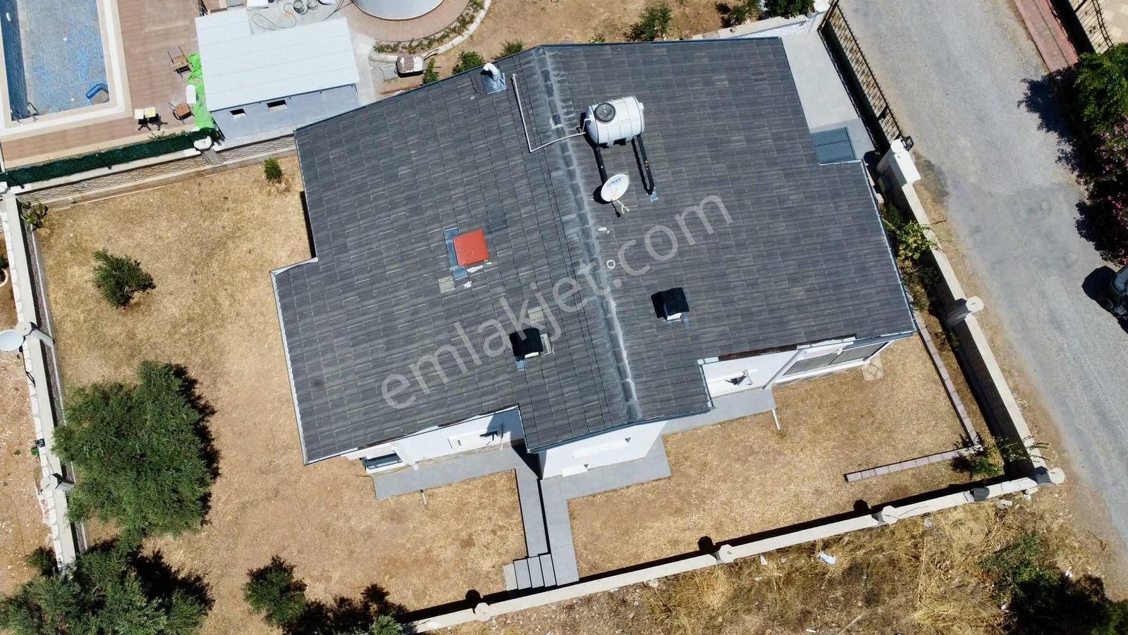 Müstakil Özel Yapım Geniş Bahçeli Denize Yakın 4+1 Villamız - Görsel 2