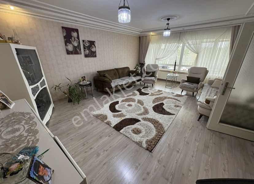 Turkaz Emlak'ta Önü Açık Manzaralı Katta Satılık Full Yapılı 3+1