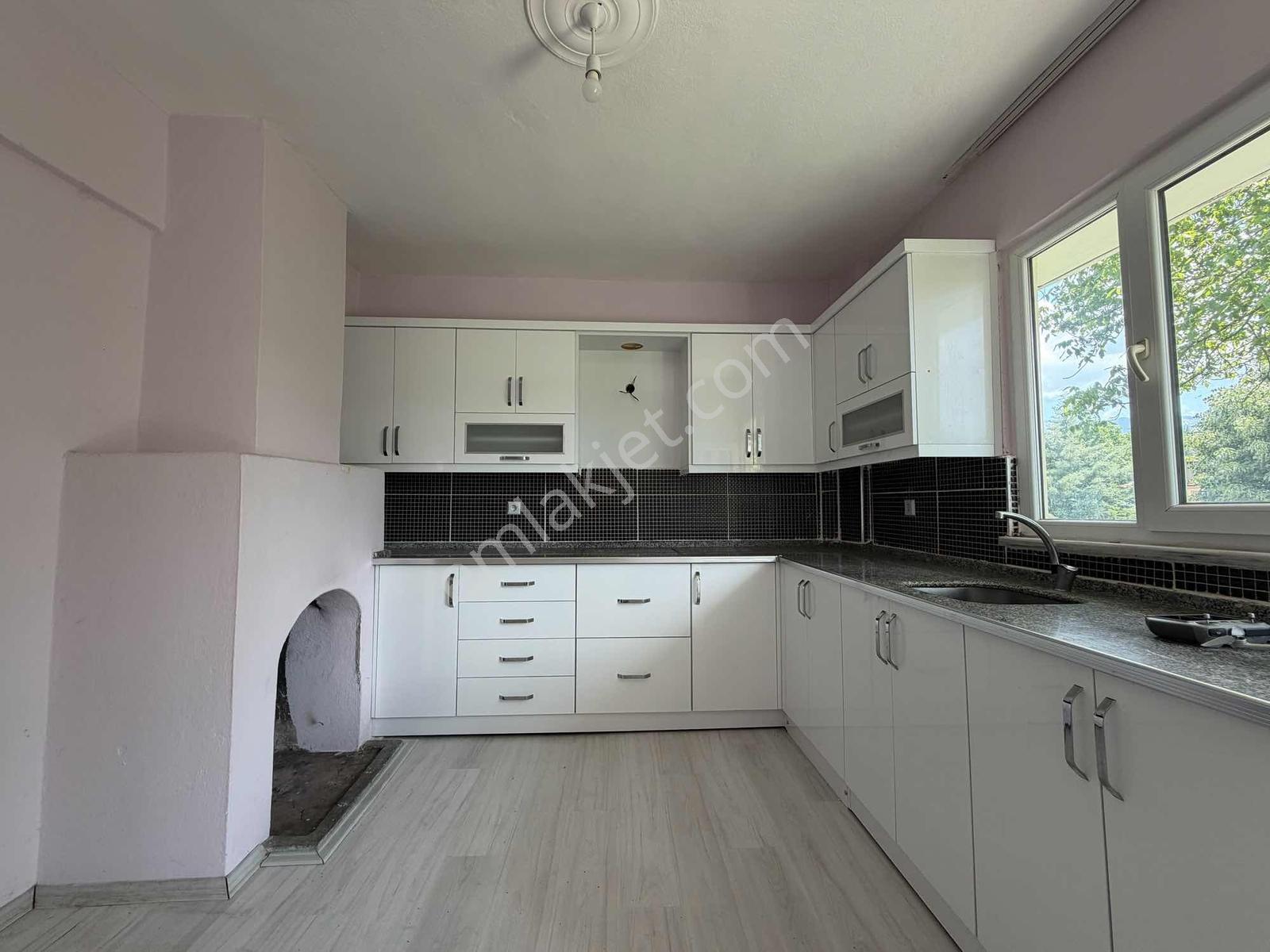 Akseki Cevizli'de Doğayla İç İçe 2+1 Bahçe Kullanımlı Daire