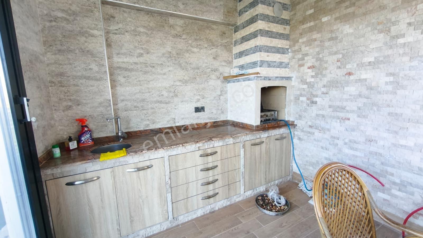 Net Yatırımdan Karşıyakada Süper Villa - Görsel 25
